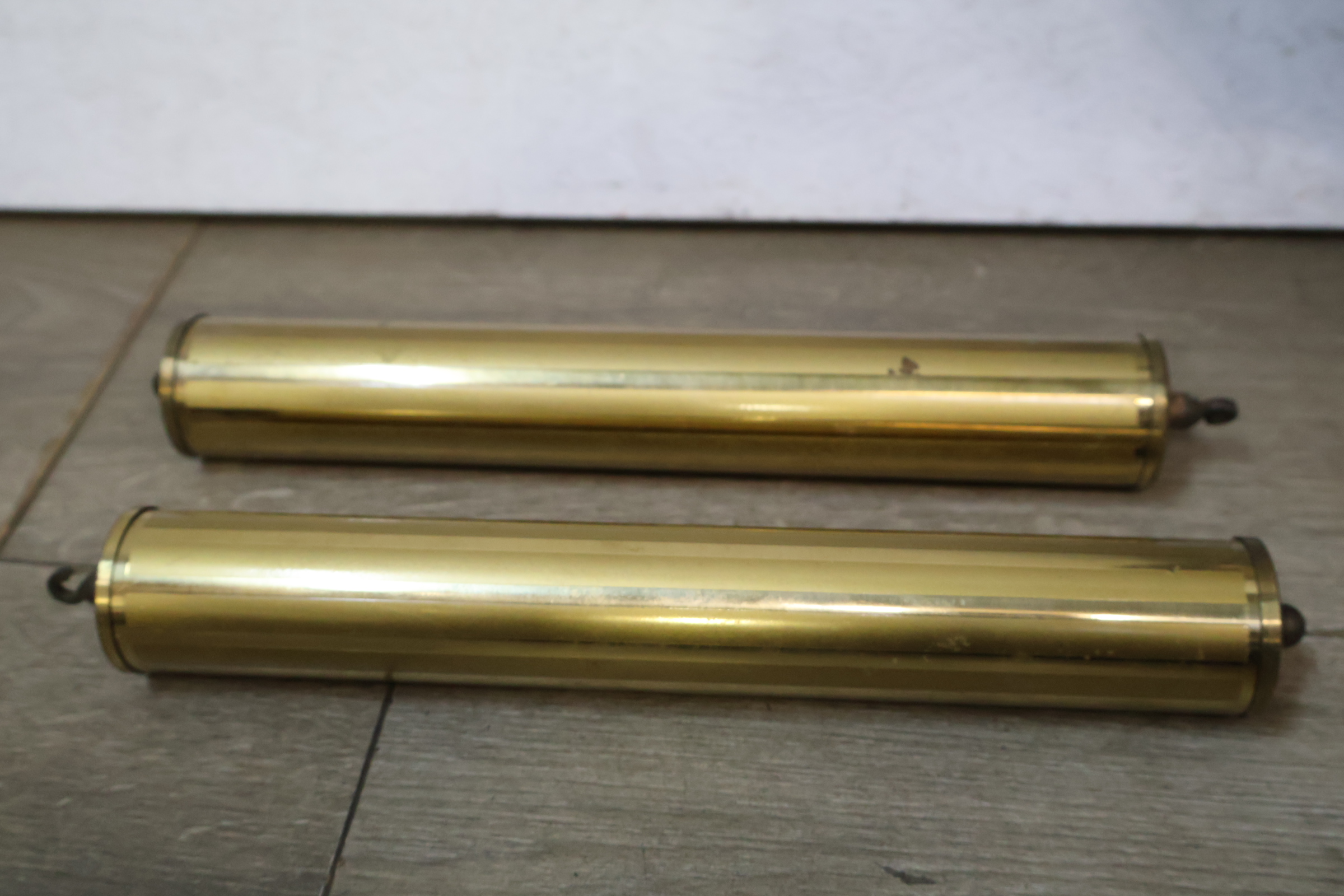 Vintage sierlijke wandklok met pendel en gewichten – foto 6 – kavel bij GSD Auctions, Zoeterwoude