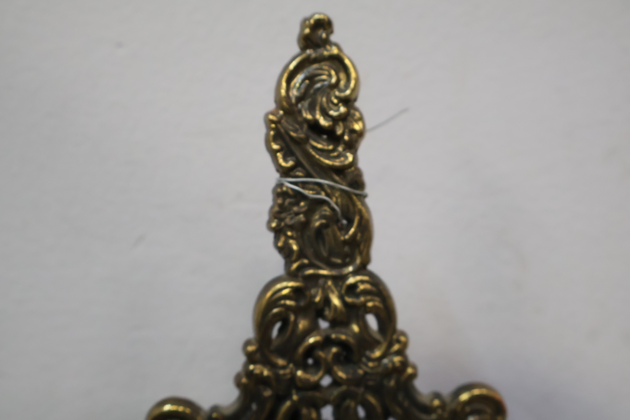 Vintage sierlijke wandklok met pendel en gewichten – foto 10 – kavel bij GSD Auctions, Zoeterwoude