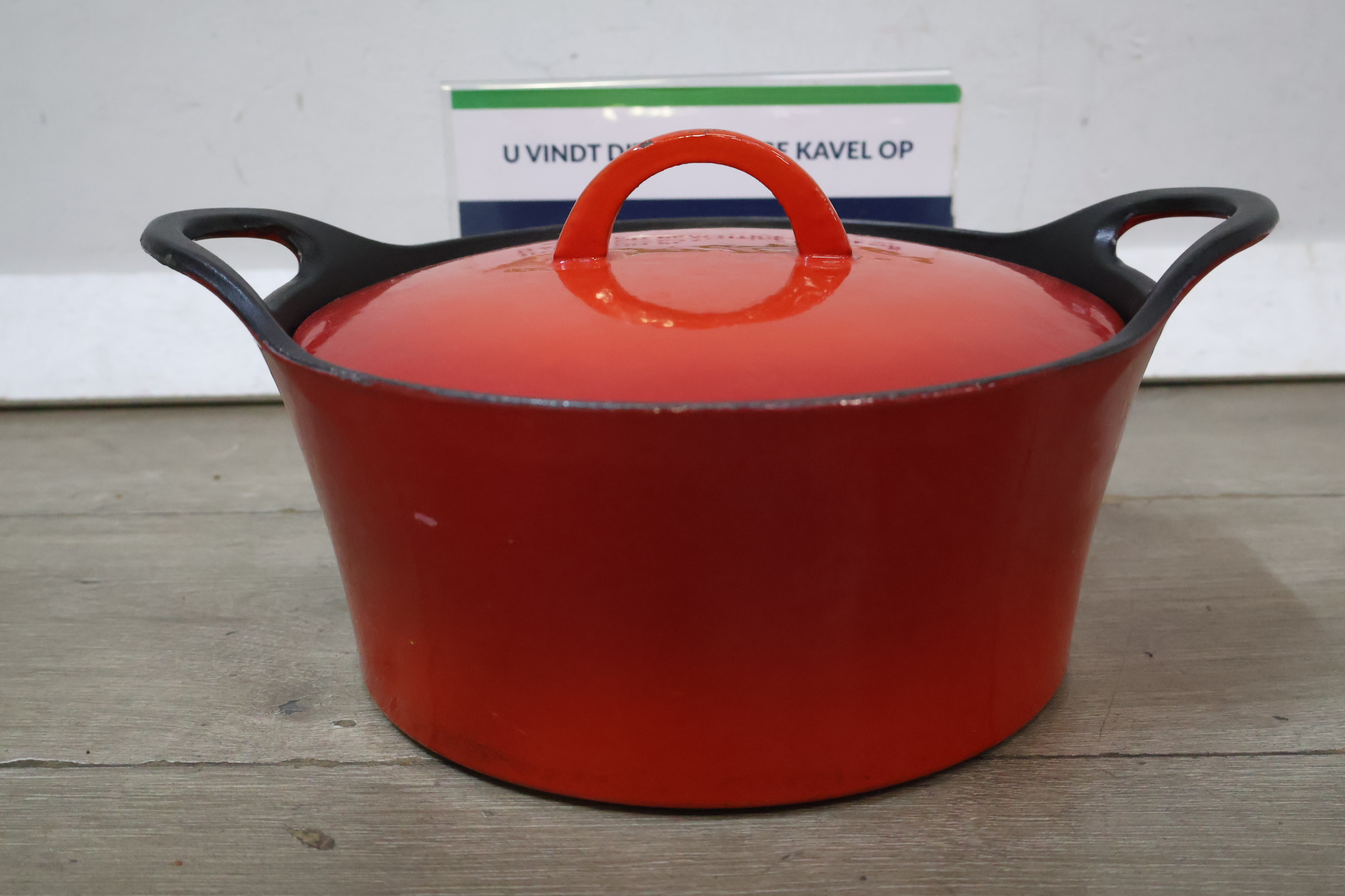 Rode gietijzeren braadpan met deksel – foto 2 – kavel bij GSD Auctions, Zoeterwoude
