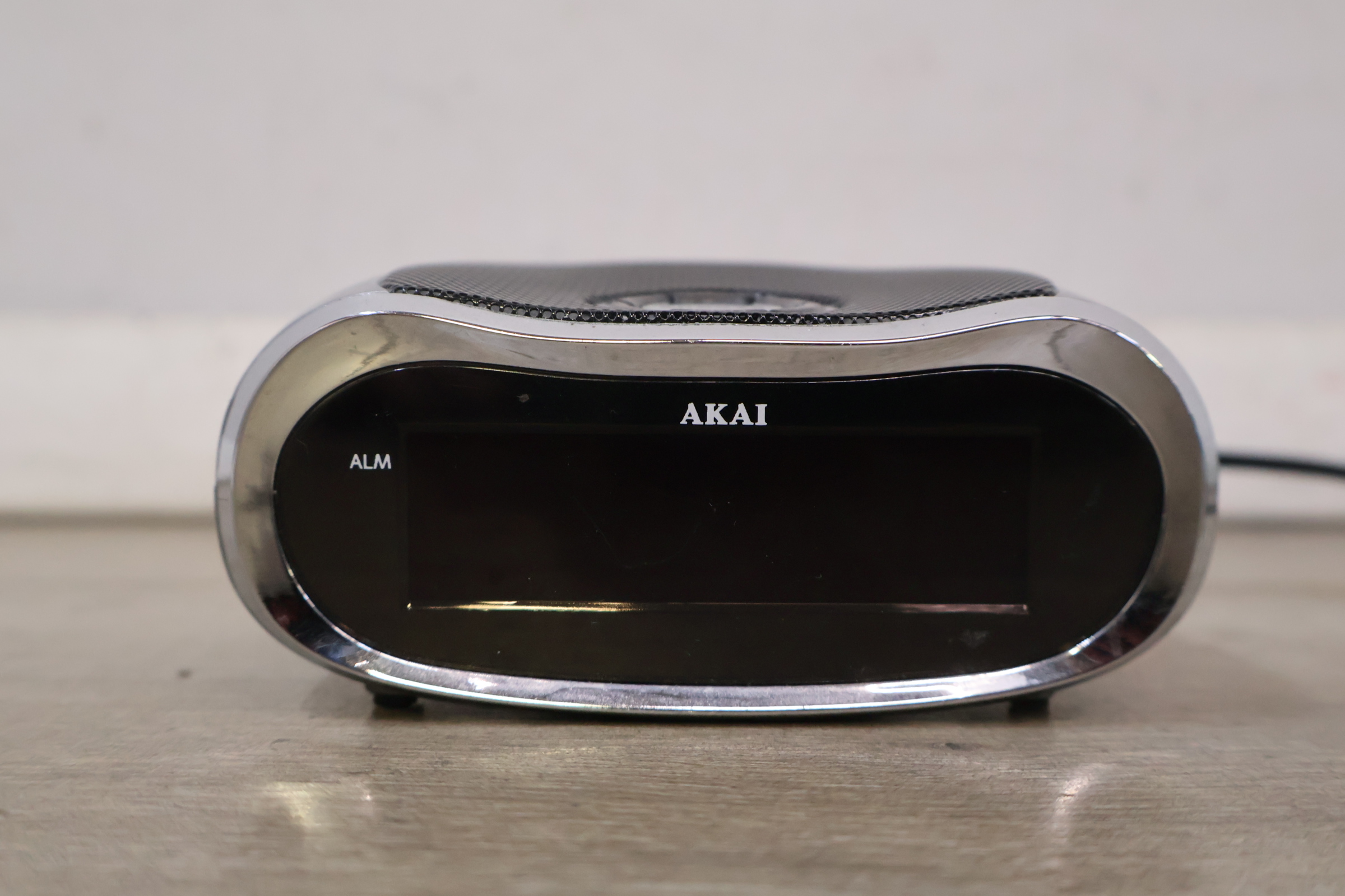 Akai digitale wekker met speaker – foto 9 – kavel bij GSD Auctions, Zoeterwoude