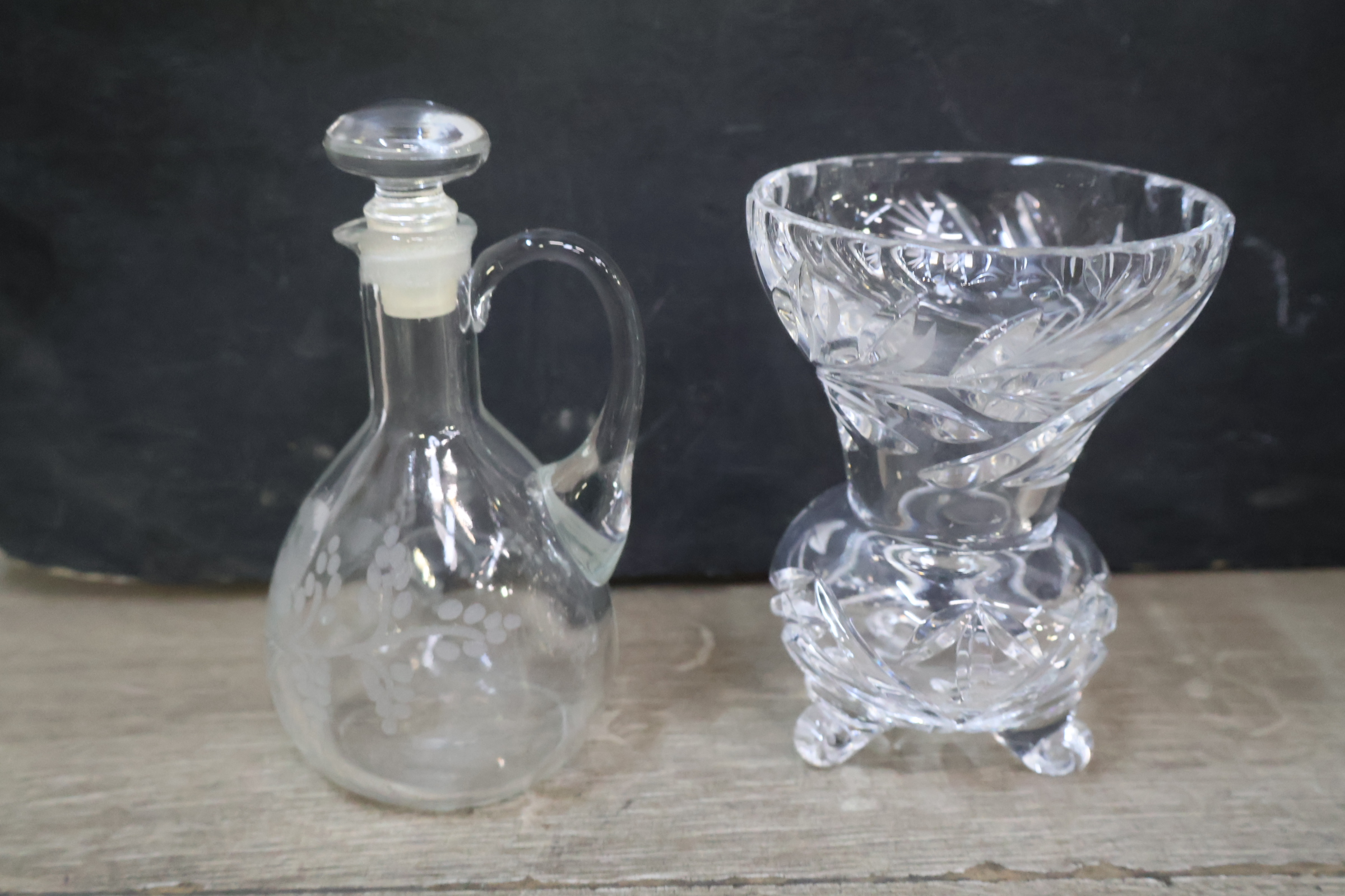 Glazen karaffen en glazen set met dienblad – foto 6 – kavel bij GSD Auctions, Zoeterwoude