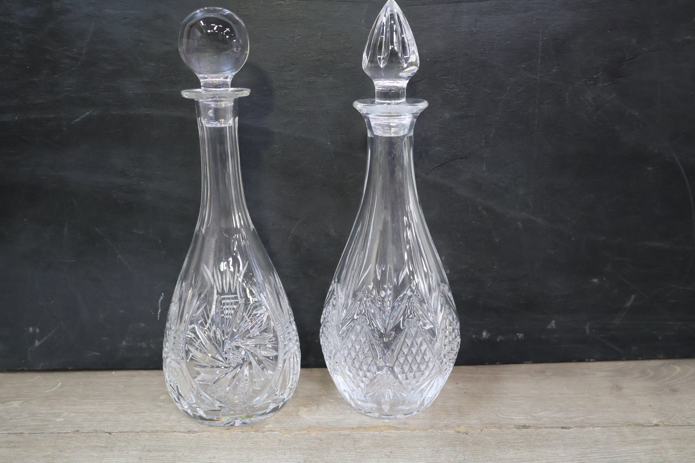 Glazen karaffen en glazen set met dienblad – foto 14 – kavel bij GSD Auctions, Zoeterwoude