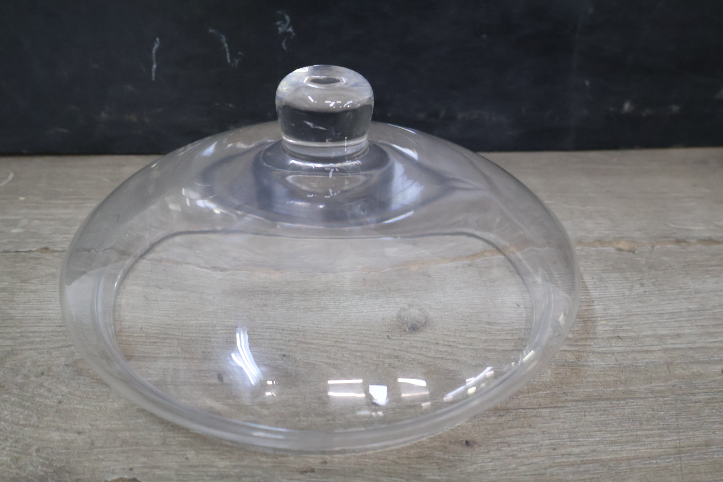 Glazen snoeppot met deksel – foto 11 – kavel bij GSD Auctions, Zoeterwoude