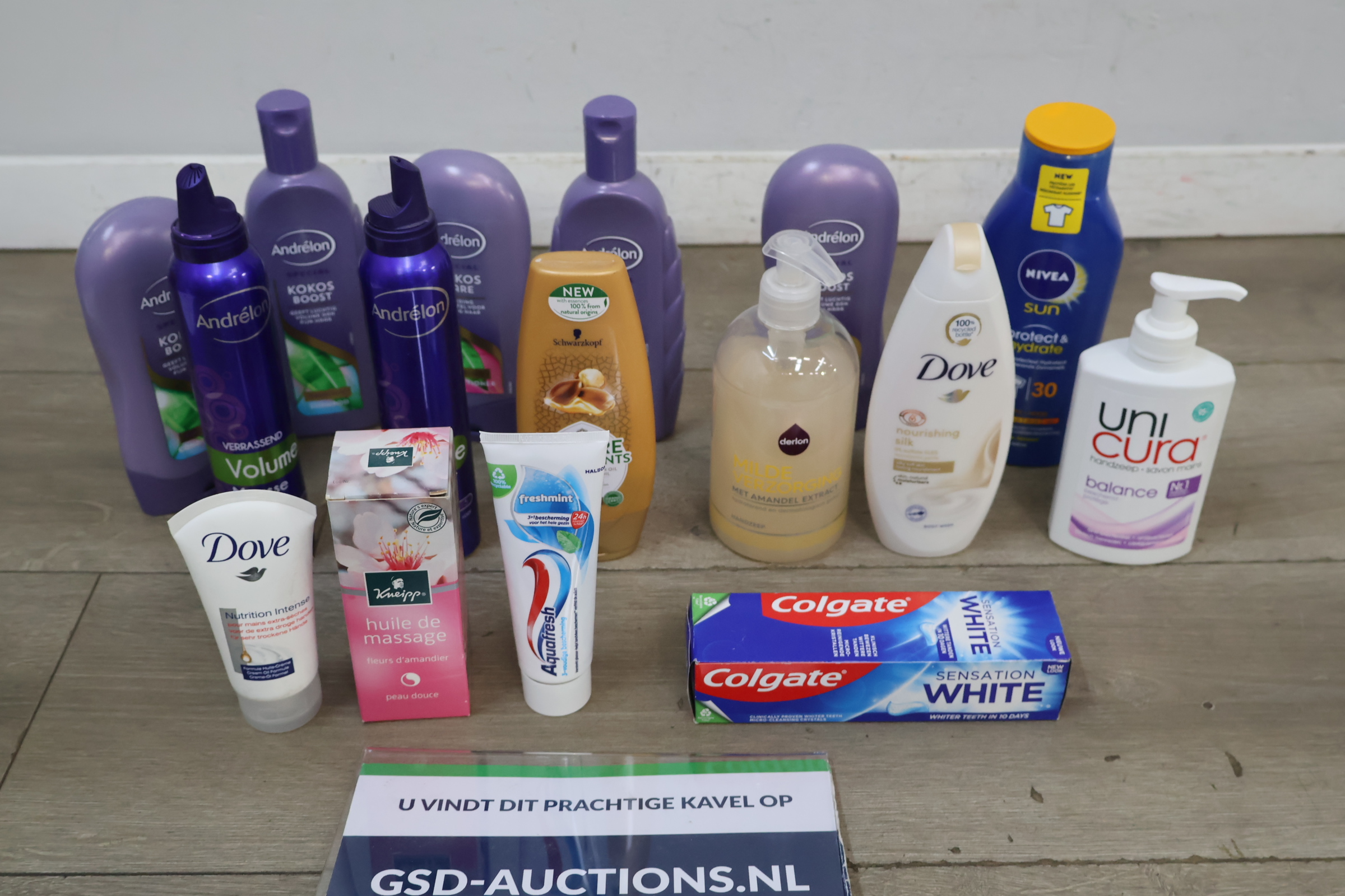 Verzorgingsproducten pakket met Andrélon, Dove, Nivea en Colgate – foto 2 – kavel bij GSD Auctions, Zoeterwoude