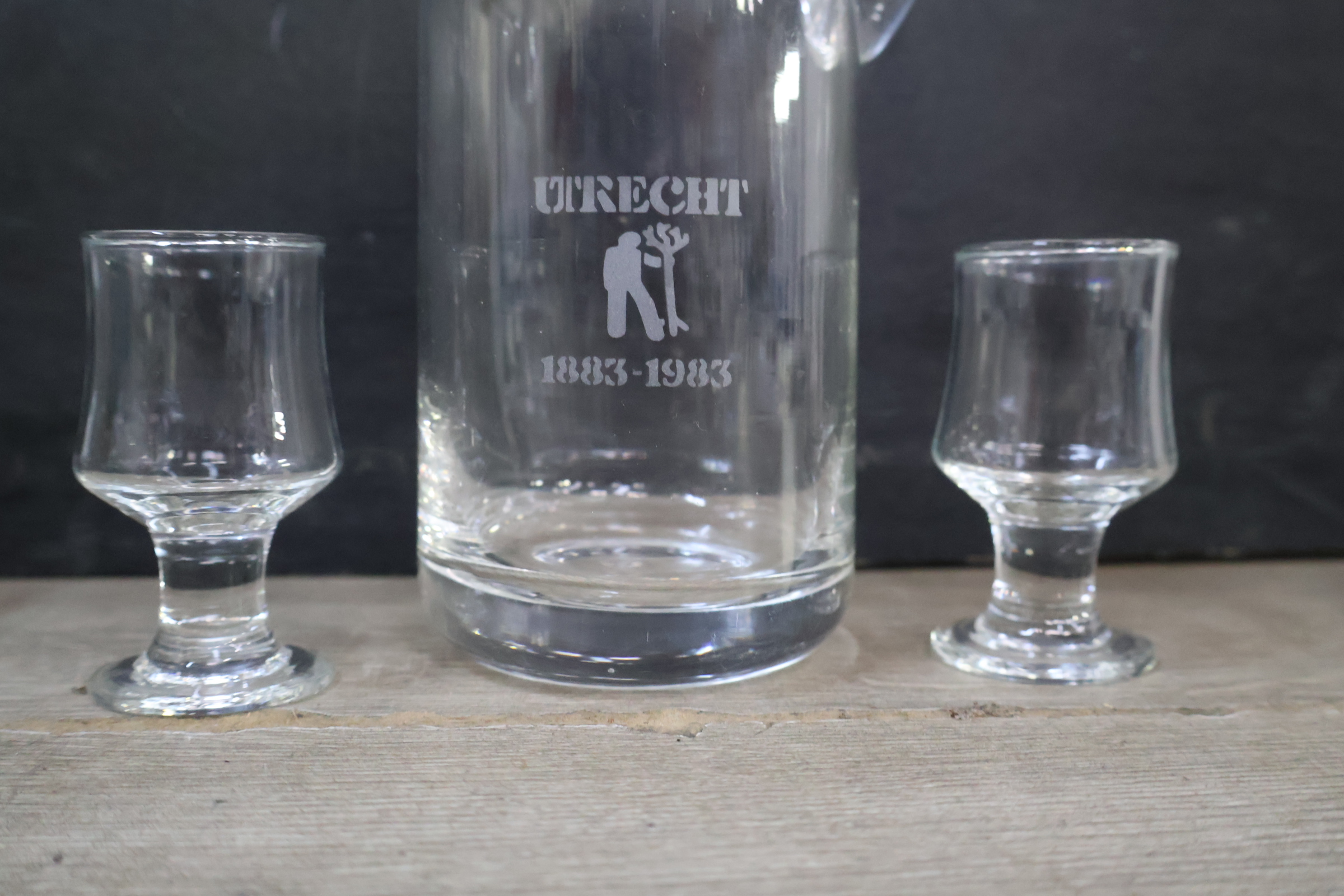 Dureche drankset met karaf en 5 glazen – foto 8 – kavel bij GSD Auctions, Zoeterwoude