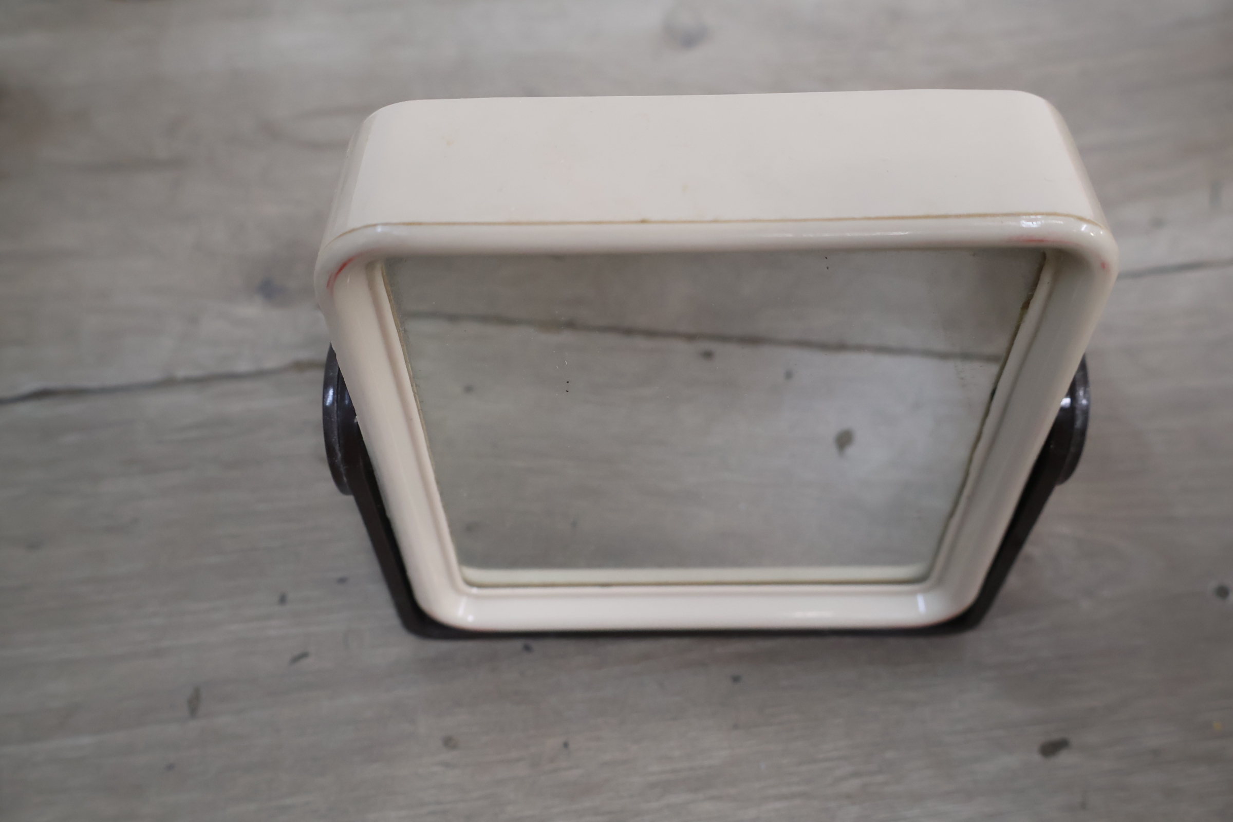 Vintage koffiepot set met mokken en metalen accessoires – foto 7 – kavel bij GSD Auctions, Zoeterwoude