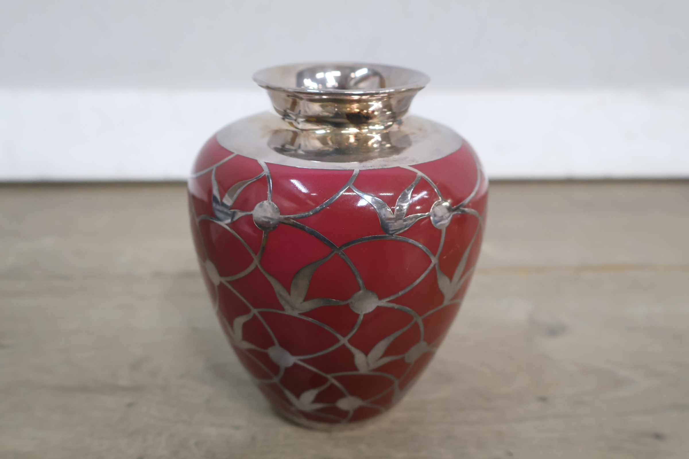Set van drie vazen in verschillende kleuren – foto 12 – kavel bij GSD Auctions, Zoeterwoude