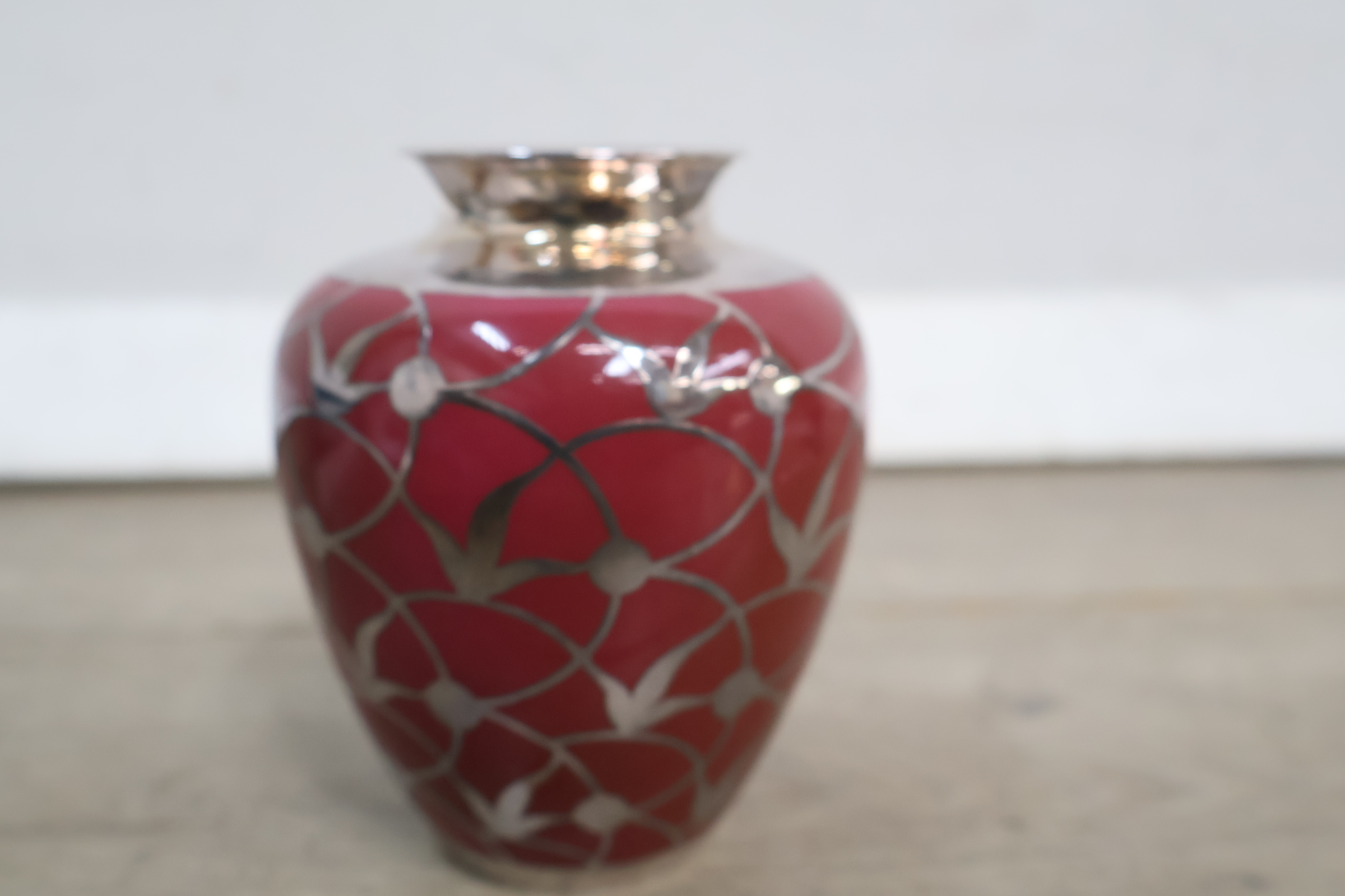 Set van drie vazen in verschillende kleuren – foto 13 – kavel bij GSD Auctions, Zoeterwoude