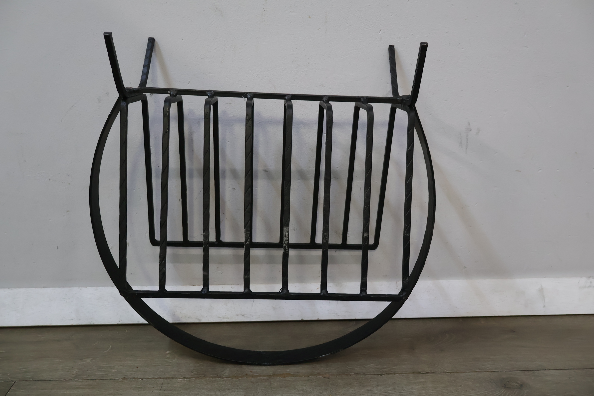 Smeedijzeren haardset met houtrek – foto 10 – kavel bij GSD Auctions, Zoeterwoude