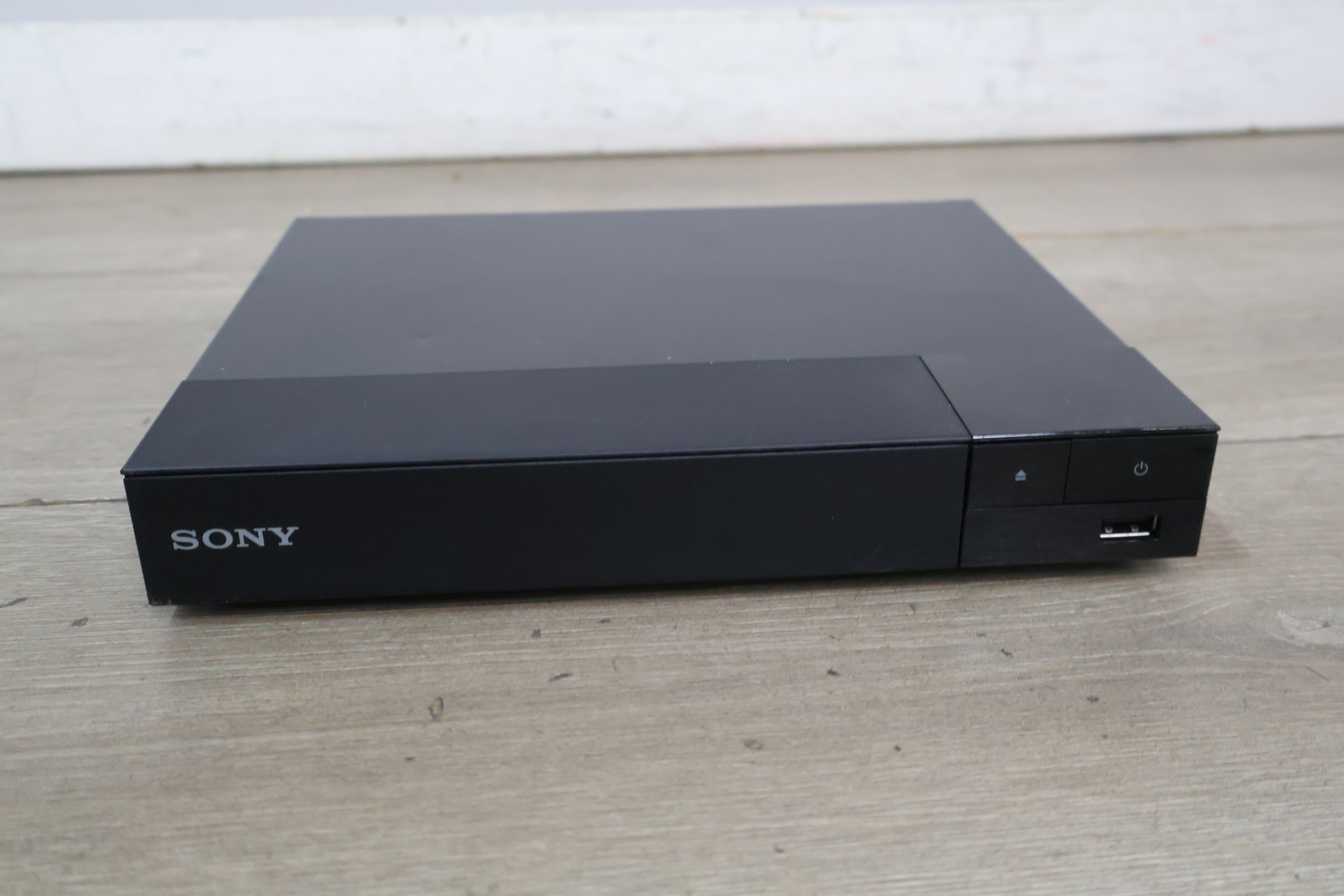 Sony Blu-ray speler – foto 3 – kavel bij GSD Auctions, Zoeterwoude