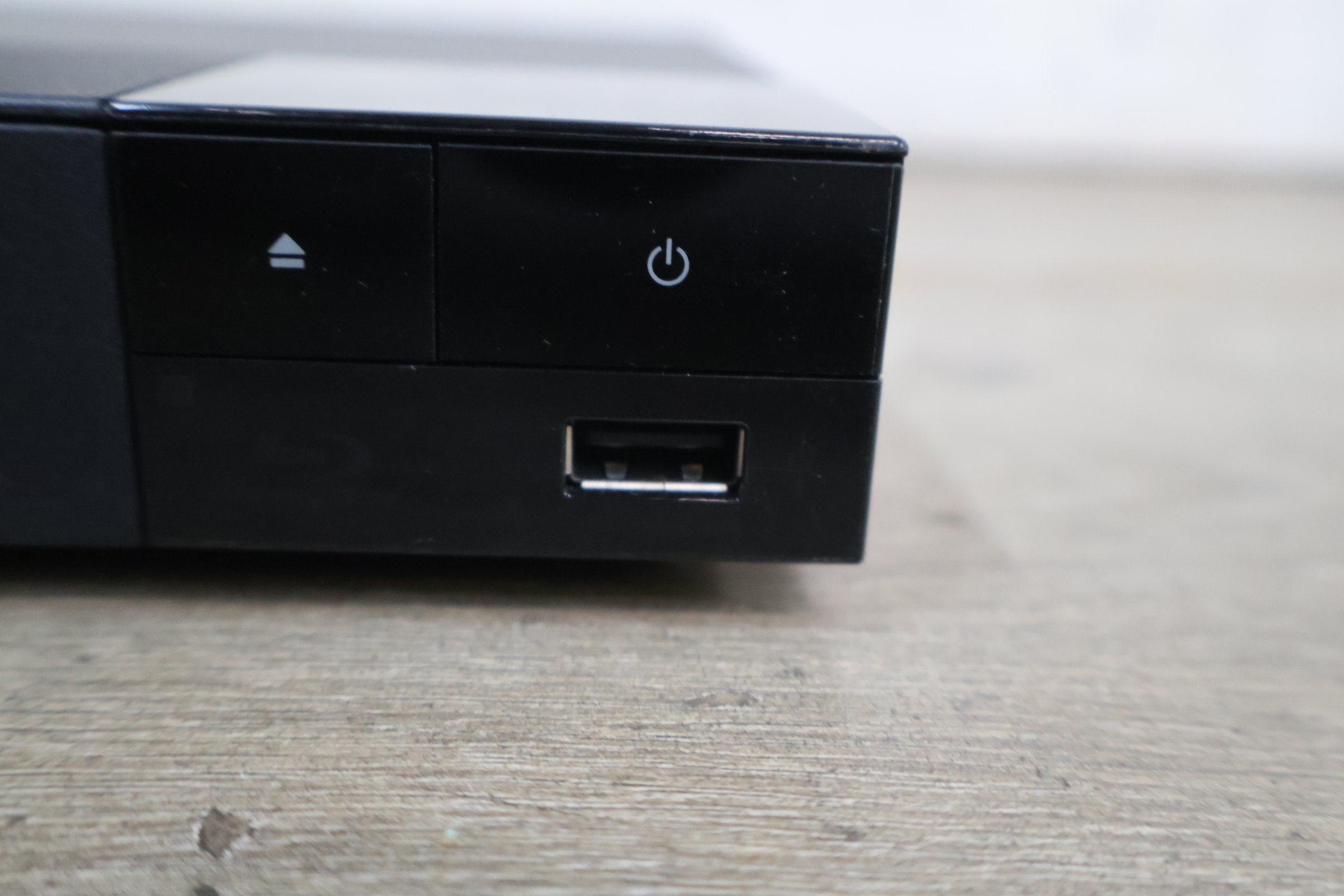 Sony Blu-ray speler – foto 9 – kavel bij GSD Auctions, Zoeterwoude