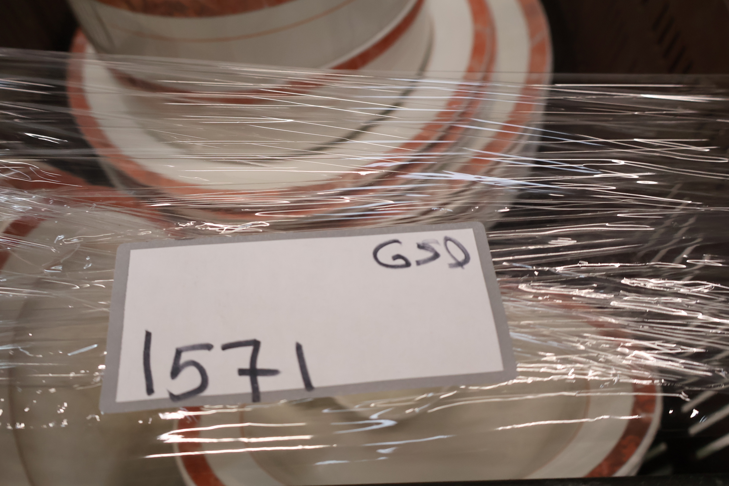 Serviesset met oranje bies – foto 19 – kavel bij GSD Auctions, Zoeterwoude