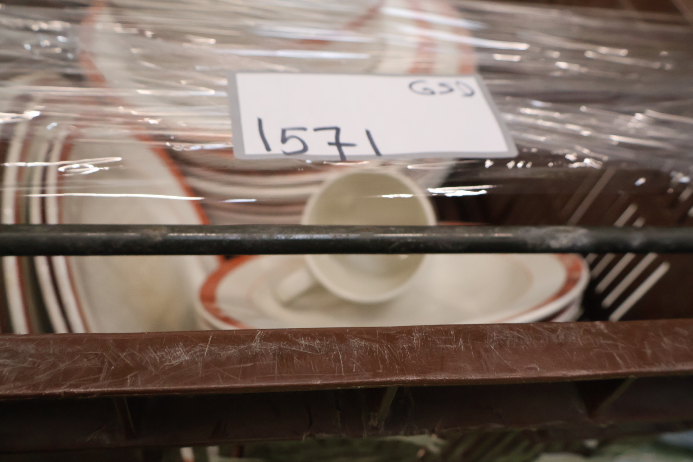 Serviesset met oranje bies – foto 20 – kavel bij GSD Auctions, Zoeterwoude