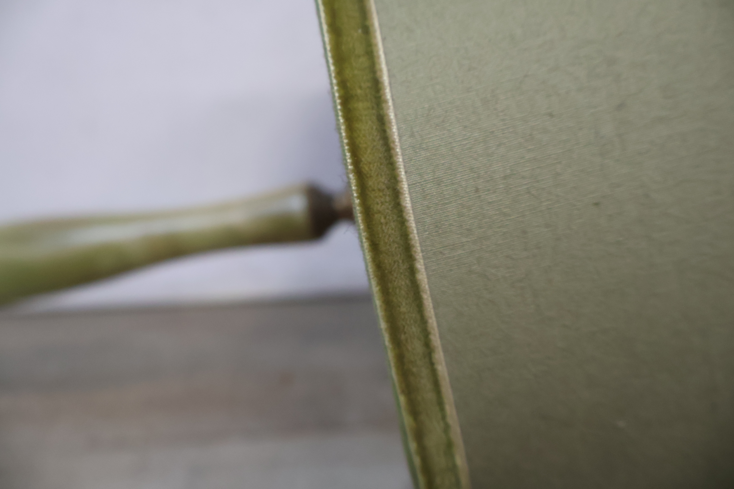 Vintage staande lamp met groene stoffen kap – foto 14 – kavel bij GSD Auctions, Zoeterwoude