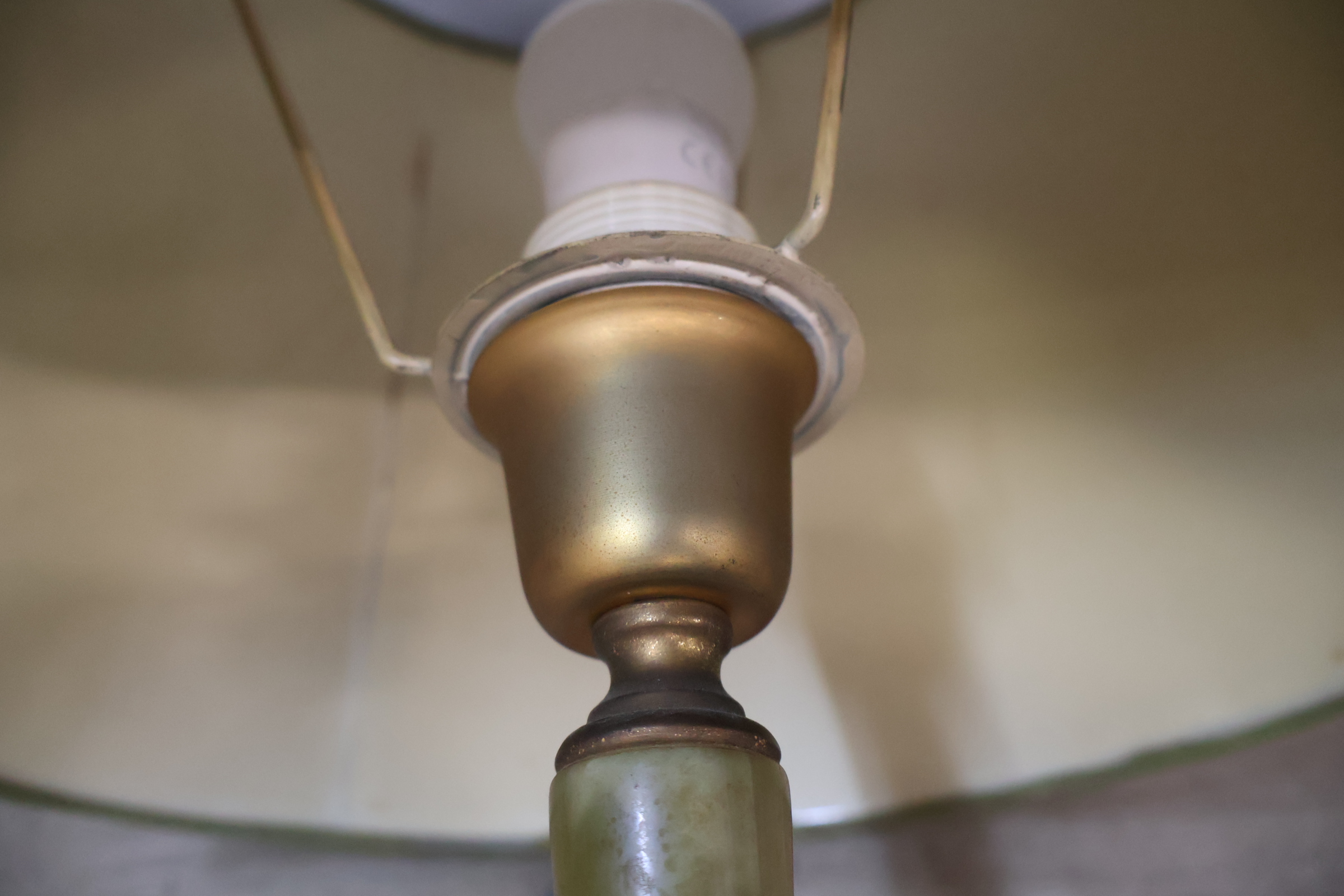 Vintage staande lamp met groene stoffen kap – foto 16 – kavel bij GSD Auctions, Zoeterwoude