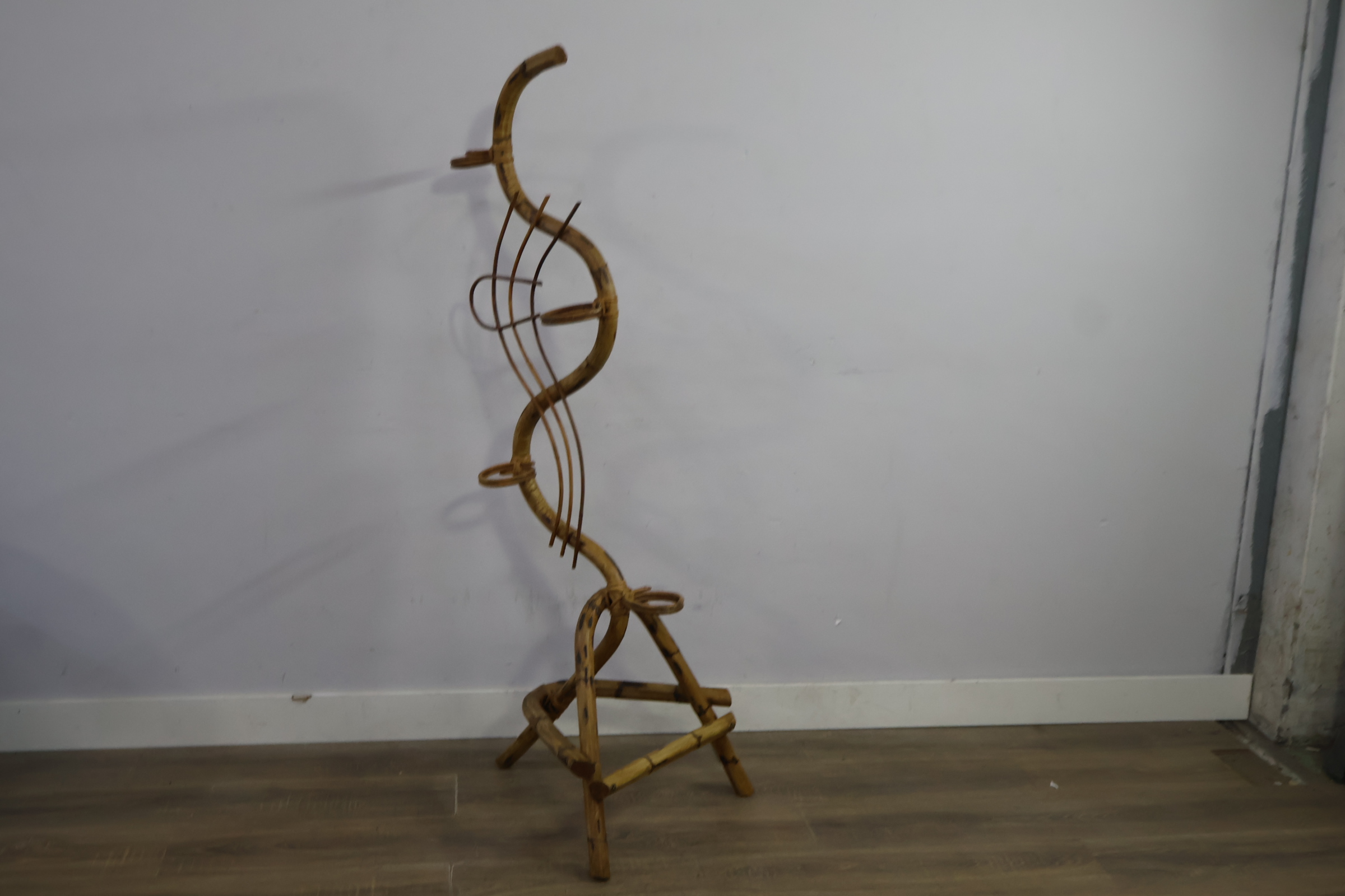 Vintage Rotan Plantenstandaard - Jaren '60 – foto 6 – kavel bij GSD Auctions, Zoeterwoude