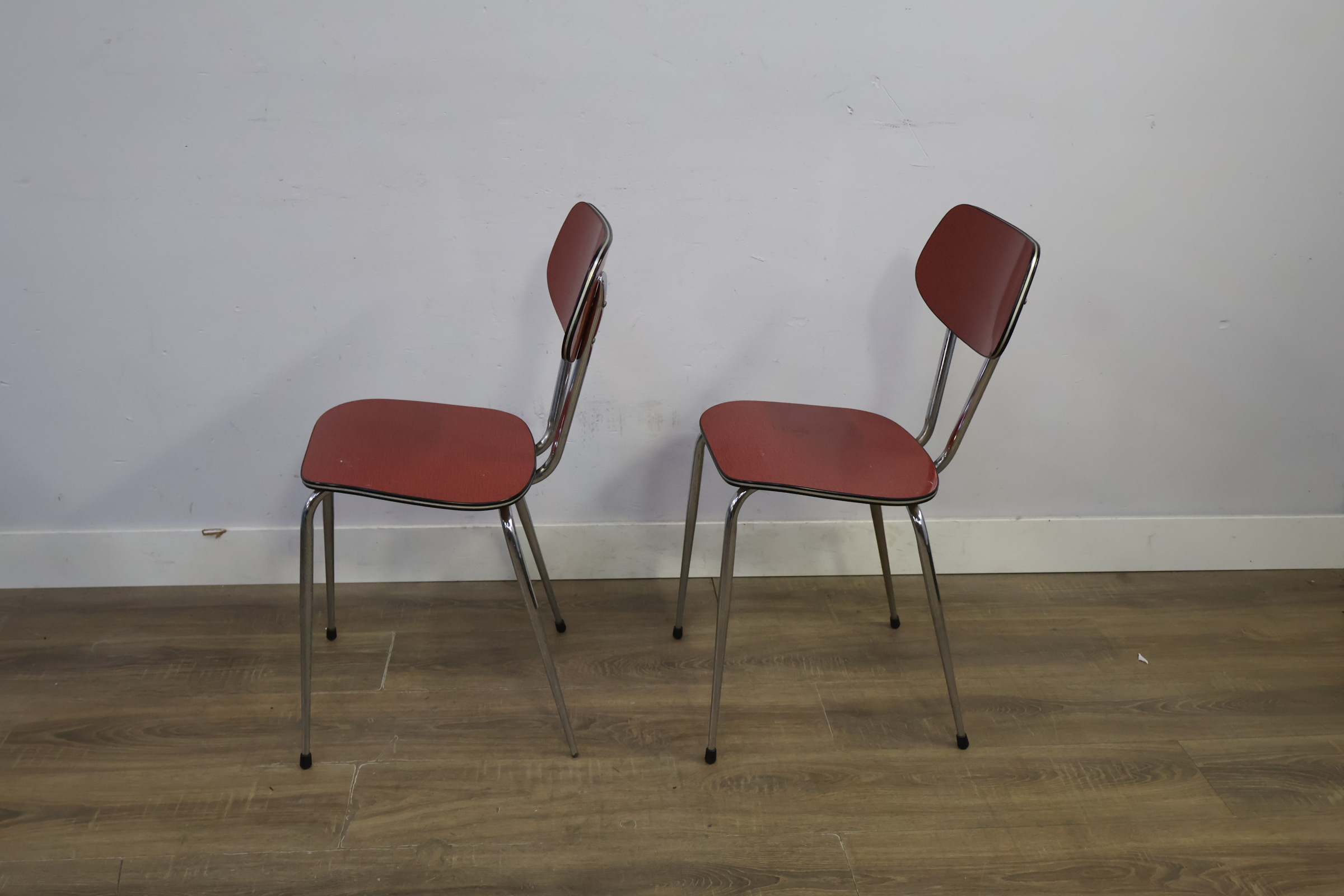 Set van 2 Formica Vintage Stoelen - Jaren '60 – foto 8 – kavel bij GSD Auctions, Zoeterwoude
