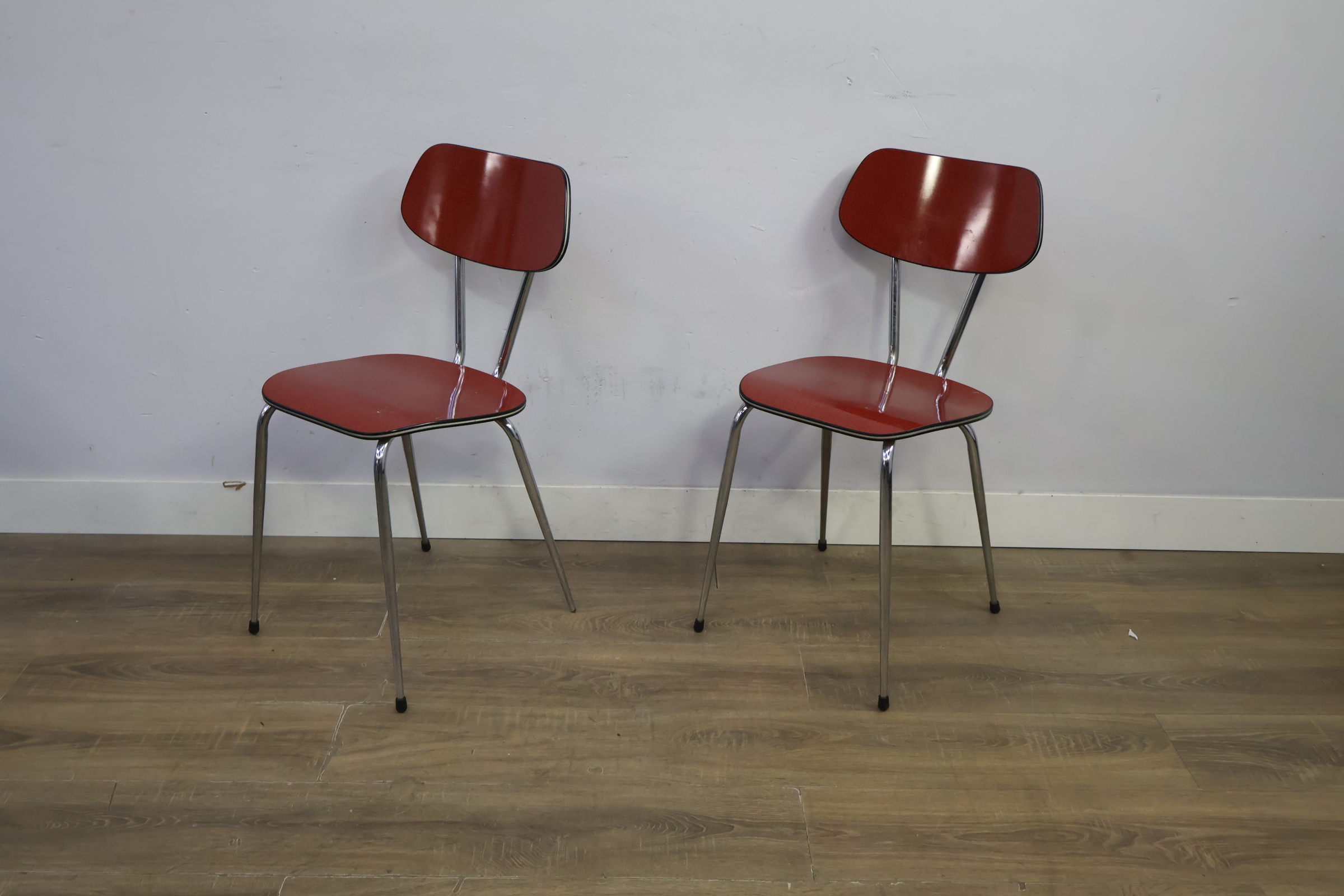 Set van 2 Formica Vintage Stoelen - Jaren '60 – foto 10 – kavel bij GSD Auctions, Zoeterwoude