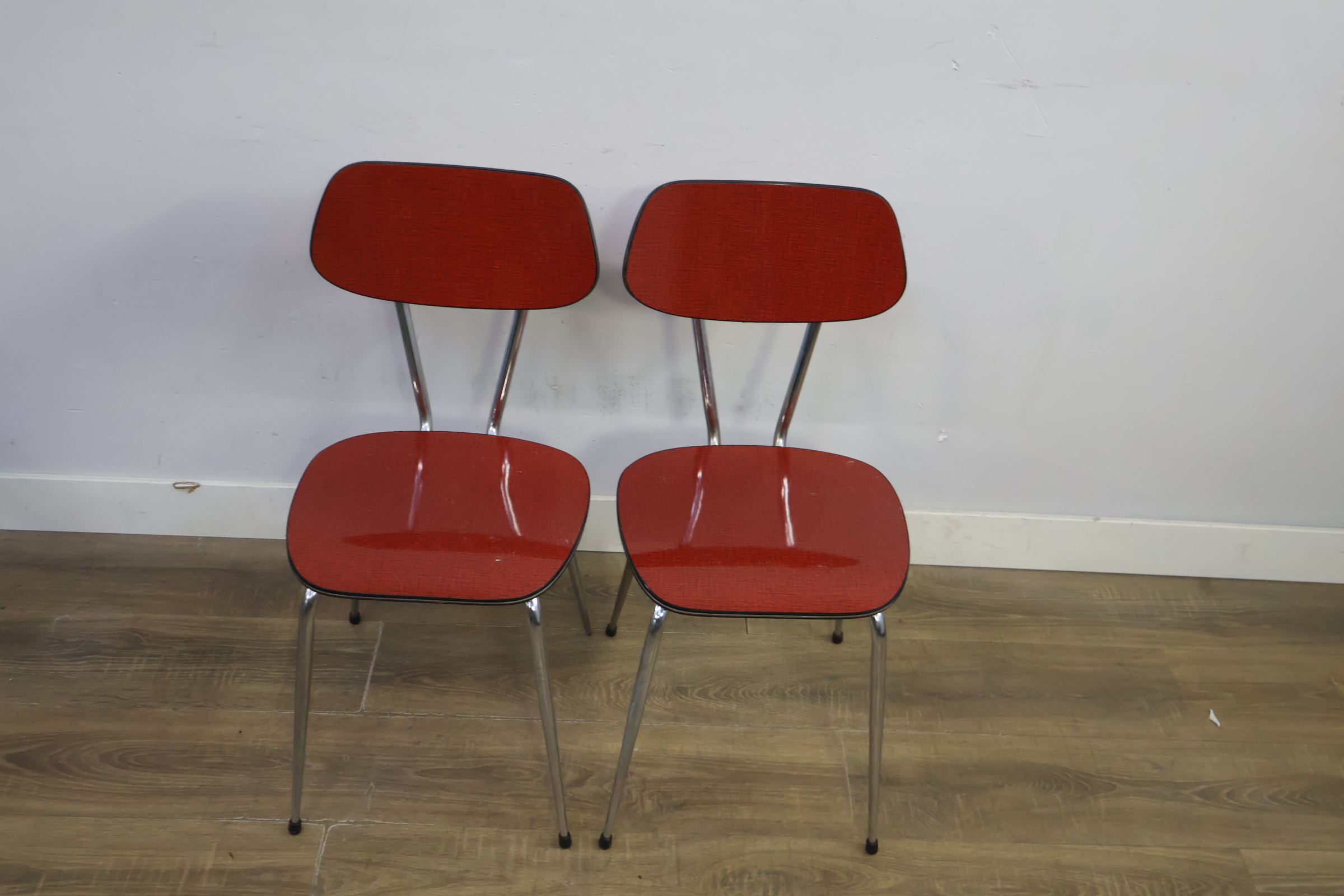 Set van 2 Formica Vintage Stoelen - Jaren '60 – foto 13 – kavel bij GSD Auctions, Zoeterwoude