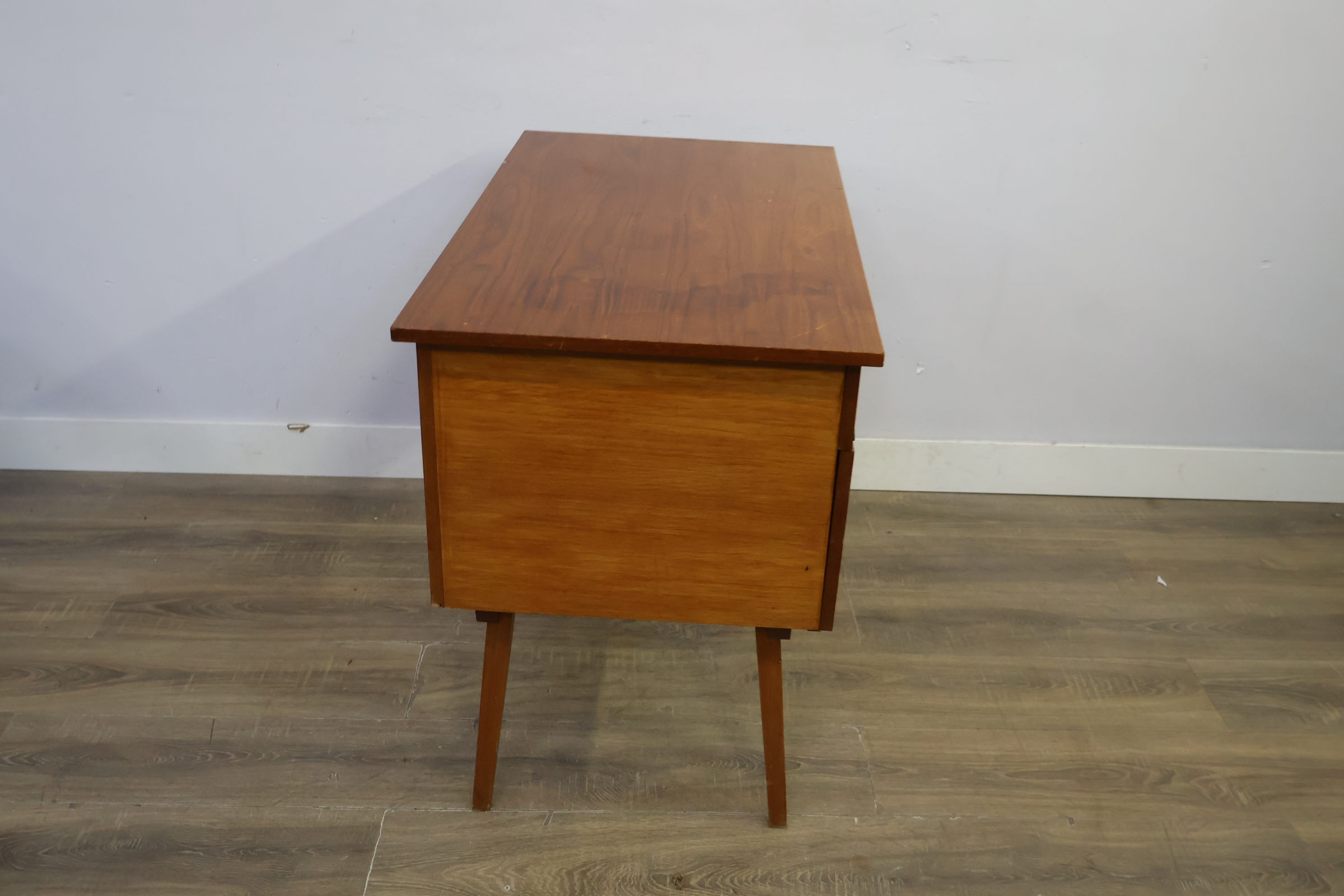 Vintage Bureau - Schrijftafel - Jaren '60 – foto 4 – kavel bij GSD Auctions, Zoeterwoude