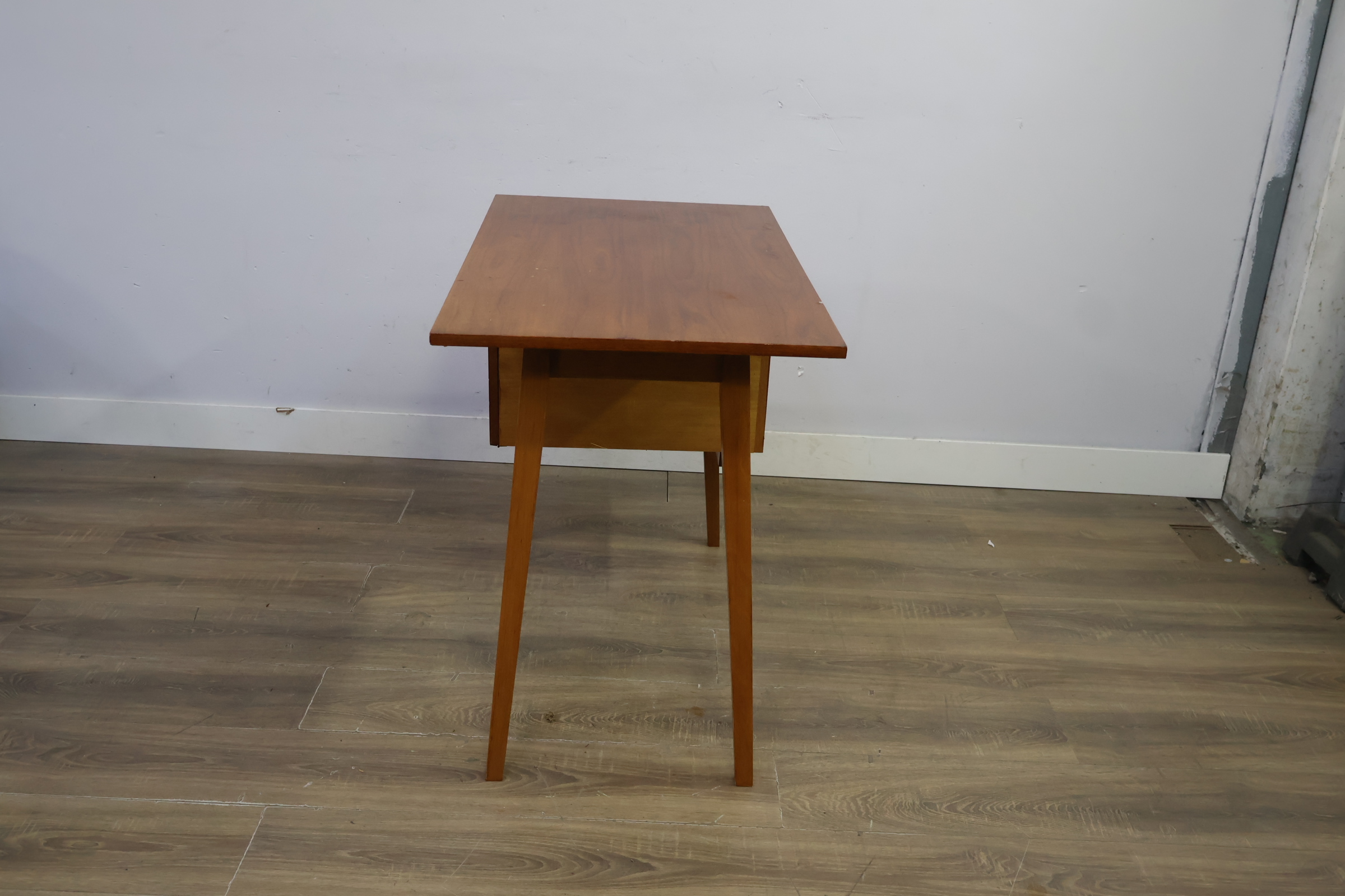 Vintage Bureau - Schrijftafel - Jaren '60 – foto 7 – kavel bij GSD Auctions, Zoeterwoude