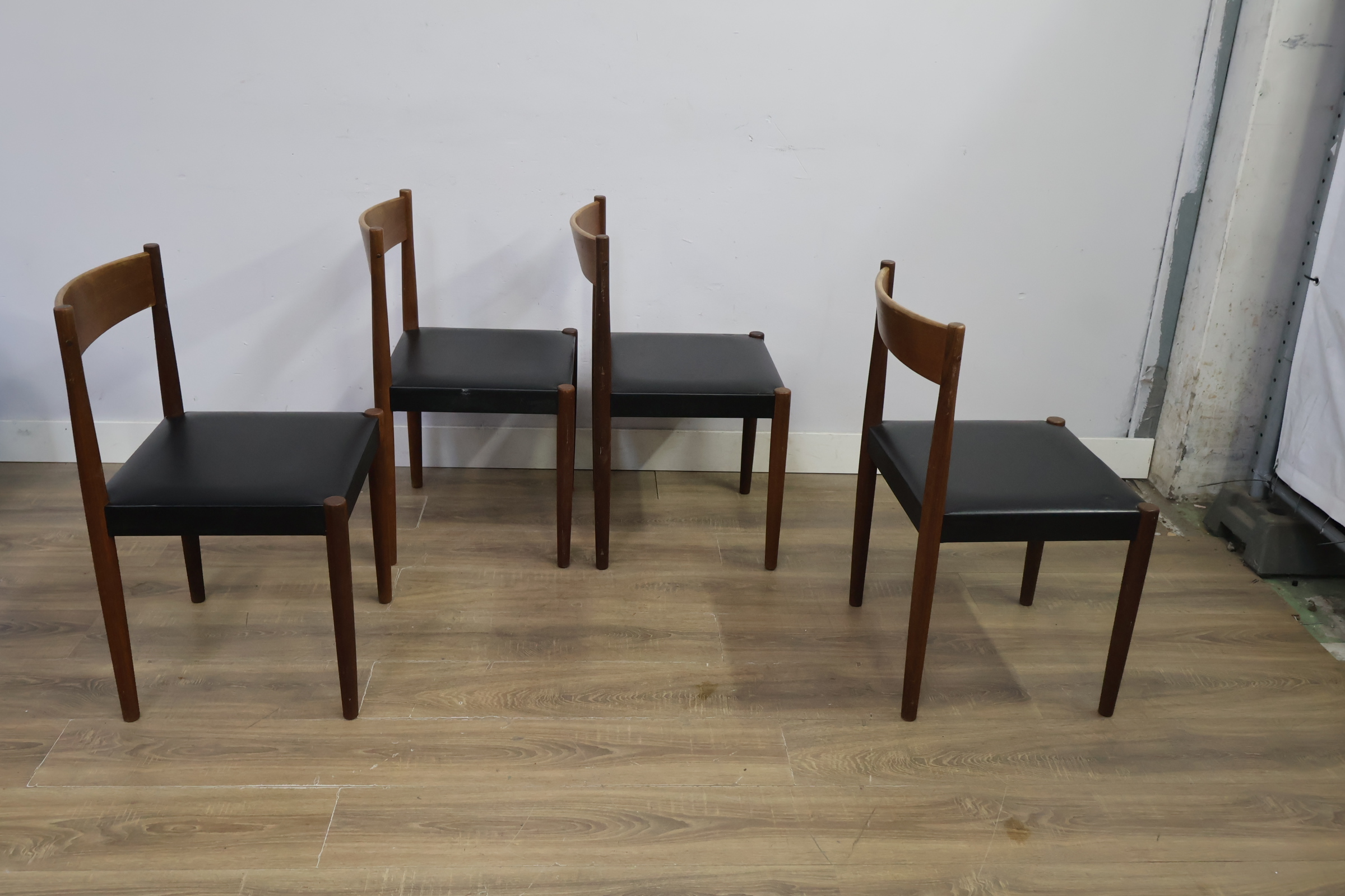 4 Eetkamerstoelen - Poul M. Volther voor Frem Røjle, Denemarken, jaren 60 – foto 4 – kavel bij GSD Auctions, Zoeterwoude
