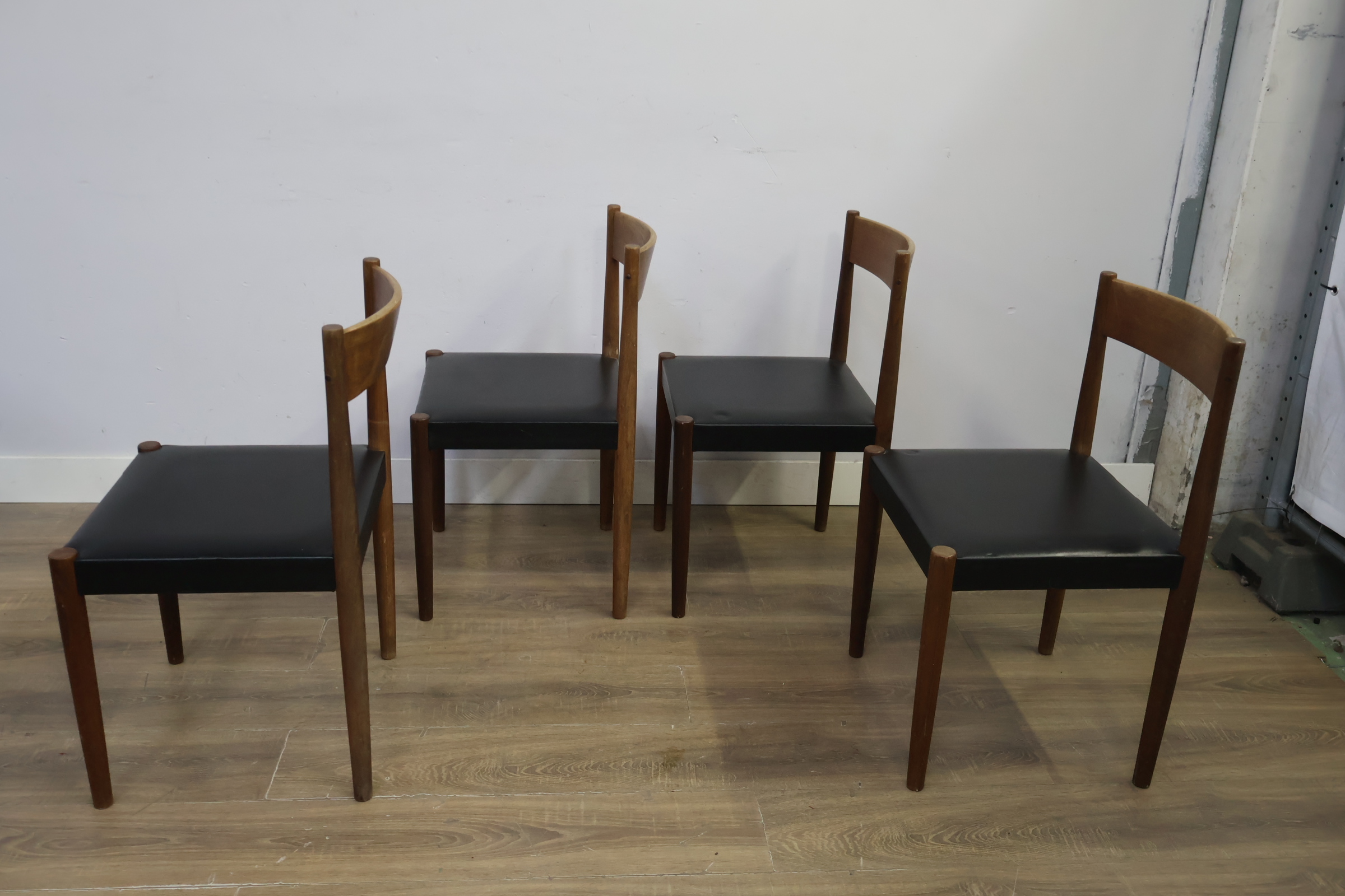 4 Eetkamerstoelen - Poul M. Volther voor Frem Røjle, Denemarken, jaren 60 – foto 7 – kavel bij GSD Auctions, Zoeterwoude