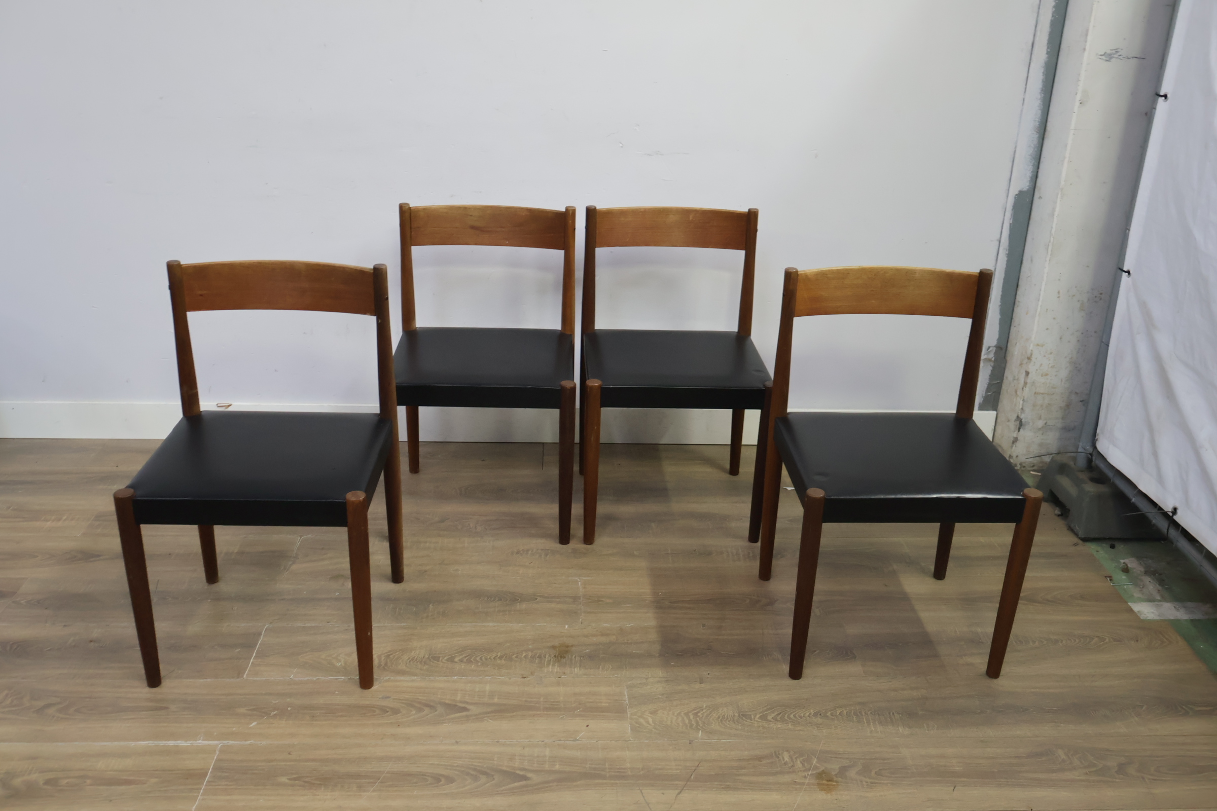4 Eetkamerstoelen - Poul M. Volther voor Frem Røjle, Denemarken, jaren 60 – foto 12 – kavel bij GSD Auctions, Zoeterwoude