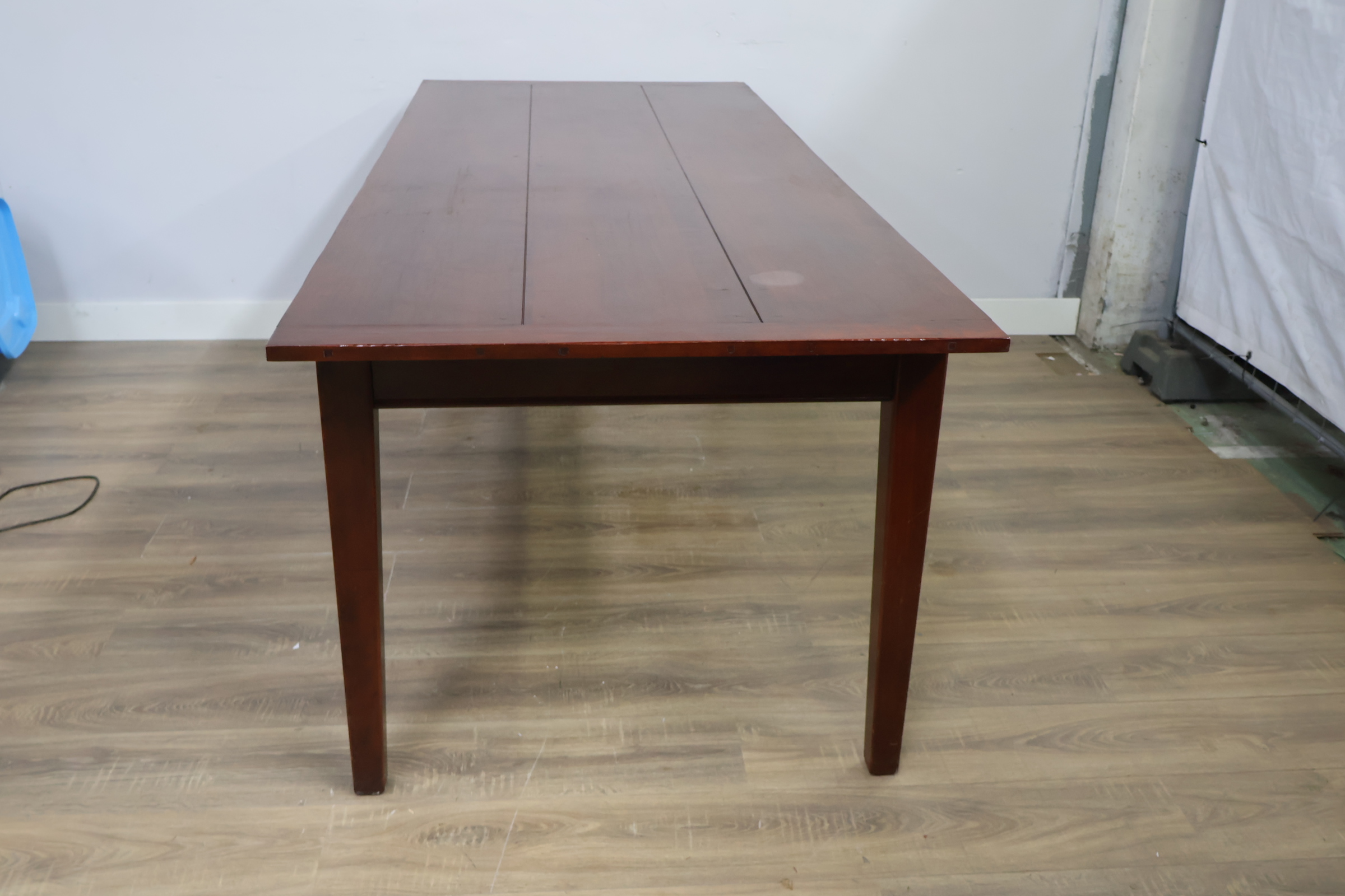 Grote Houten eettafel met lades - 220L x 90B – foto 7 – kavel bij GSD Auctions, Zoeterwoude