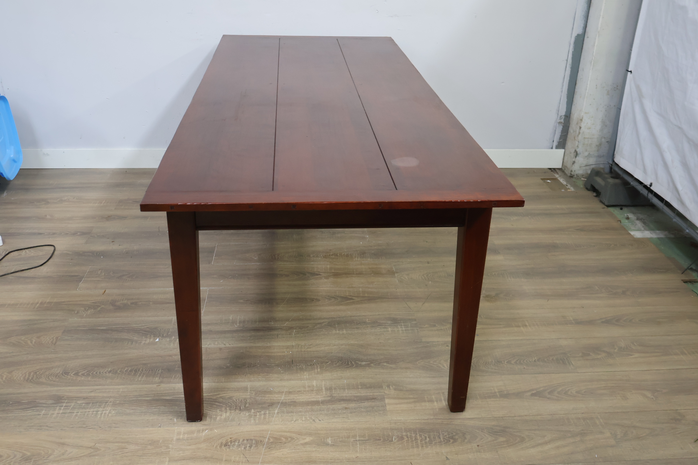 Grote Houten eettafel met lades - 220L x 90B – foto 8 – kavel bij GSD Auctions, Zoeterwoude