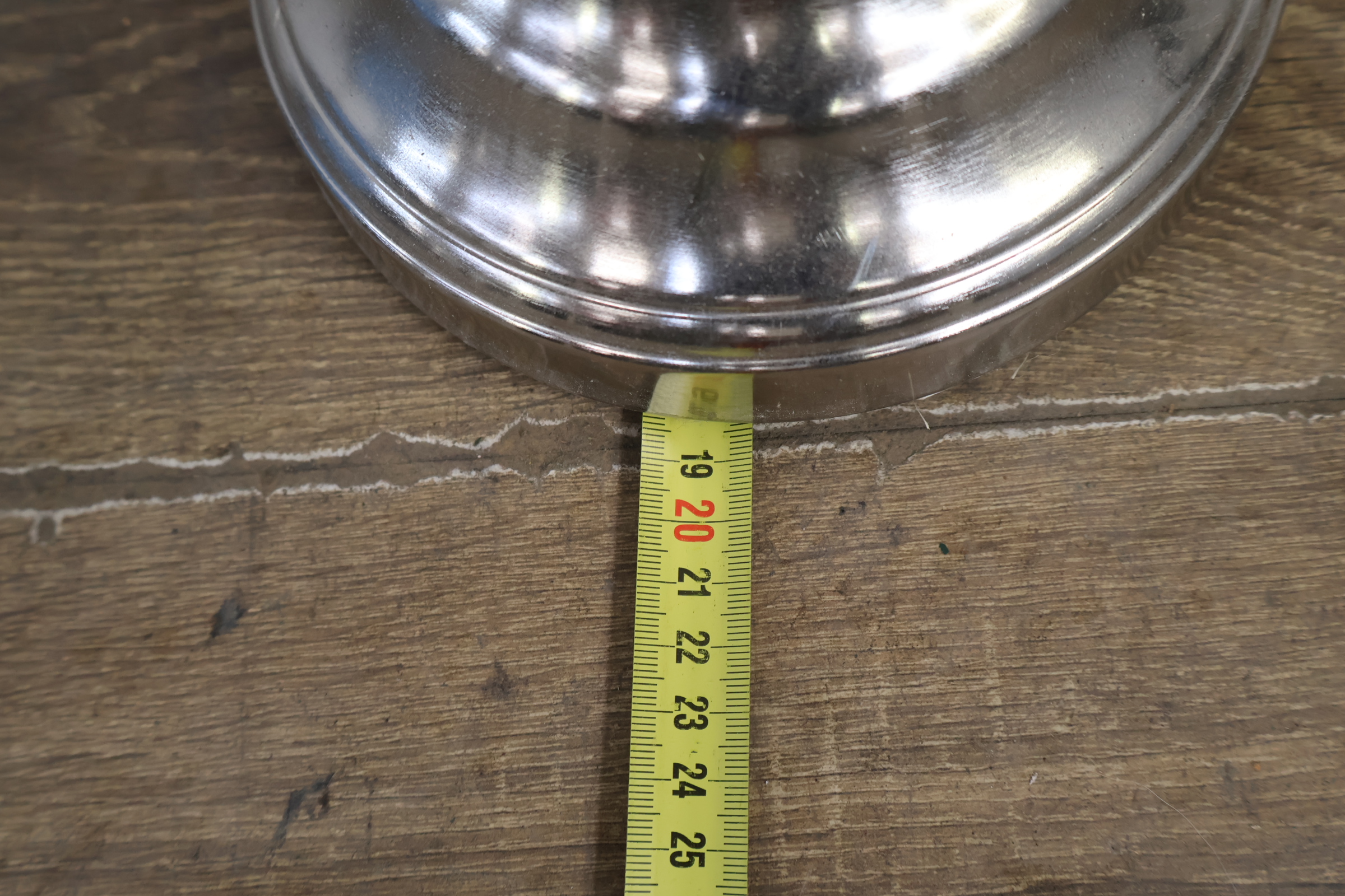 Staande lamp, Vloerlamp met witte lampenkap – foto 12 – kavel bij GSD Auctions, Zoeterwoude
