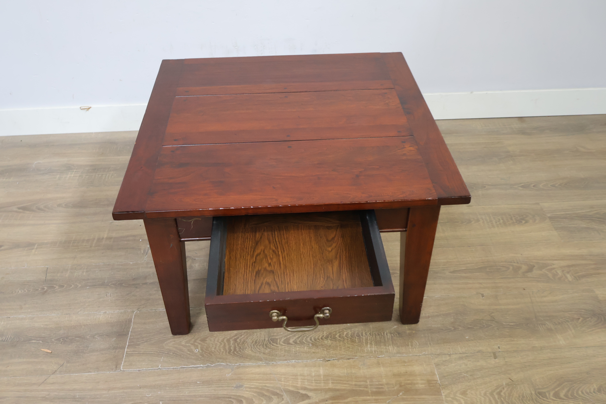 Salontafel met lade – foto 14 – kavel bij GSD Auctions, Zoeterwoude