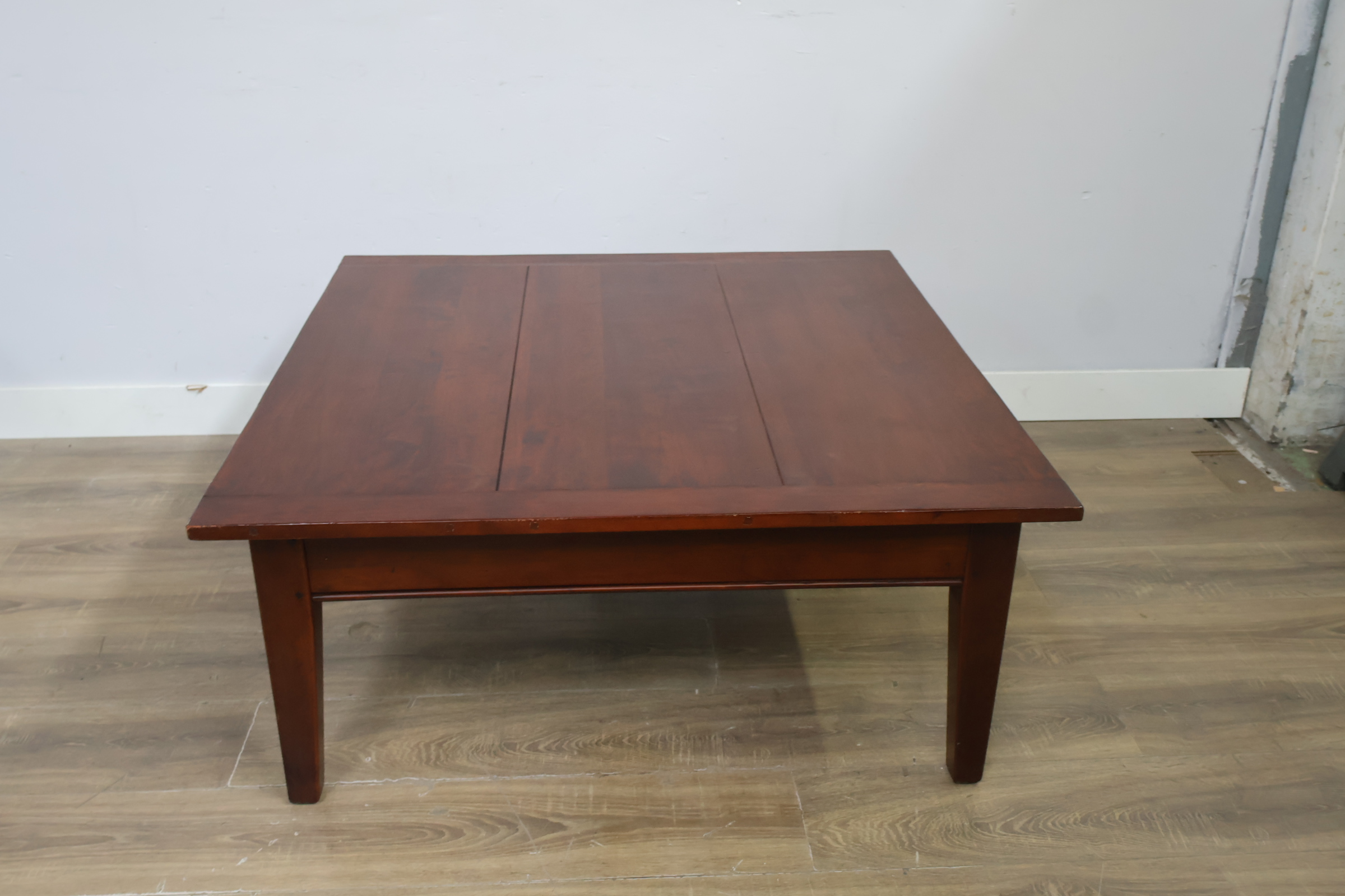 Houten salontafel met lade – foto 8 – kavel bij GSD Auctions, Zoeterwoude