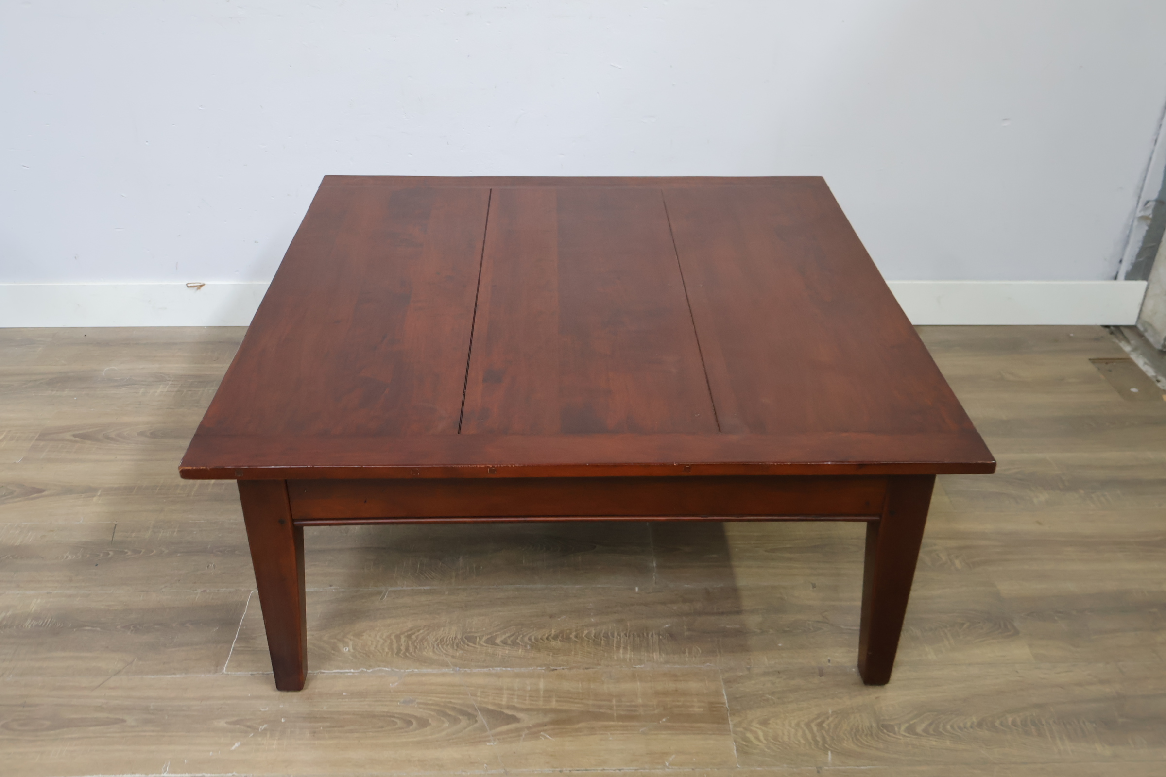 Houten salontafel met lade – foto 9 – kavel bij GSD Auctions, Zoeterwoude