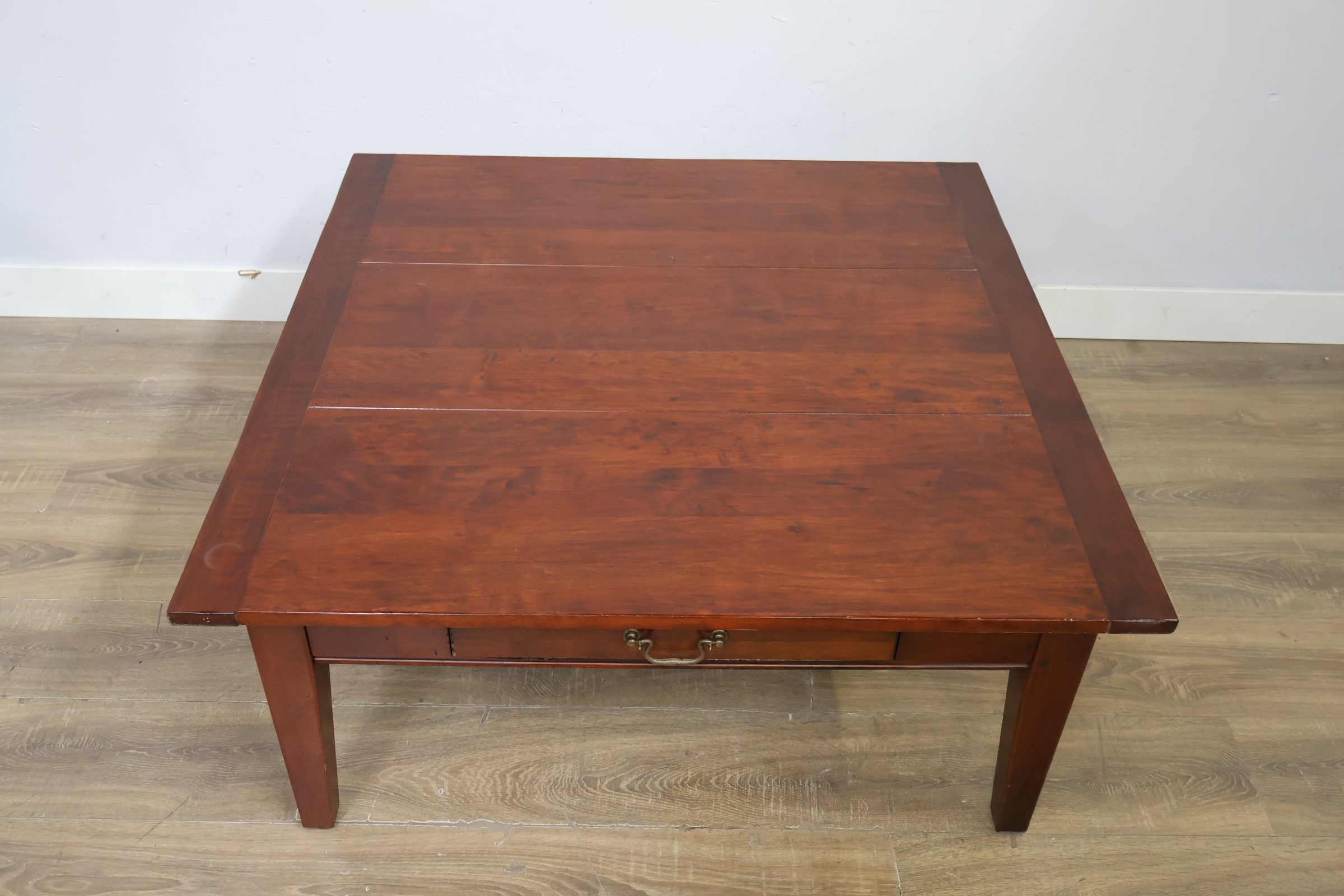 Houten salontafel met lade – foto 15 – kavel bij GSD Auctions, Zoeterwoude