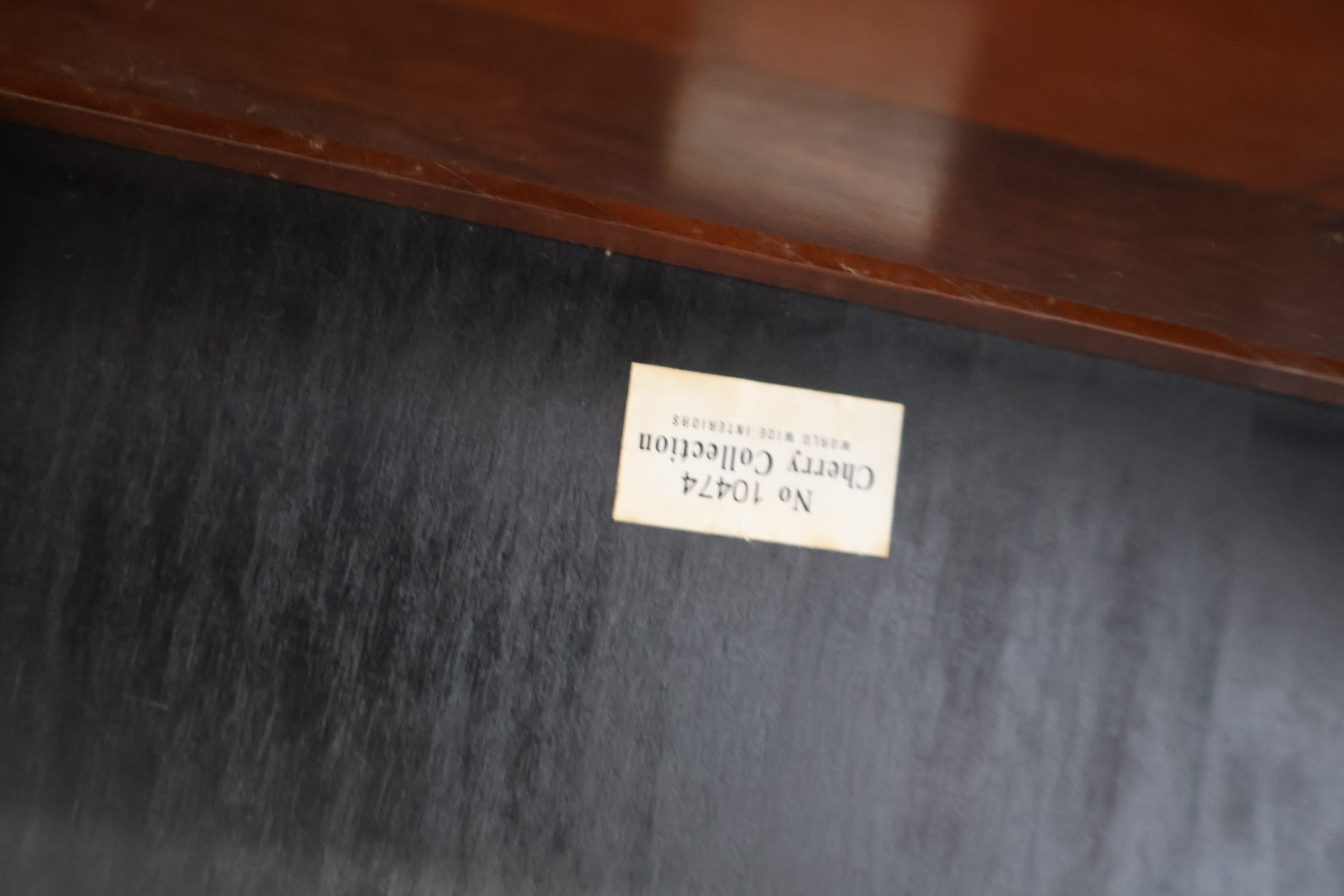 Houten salontafel met lade – foto 19 – kavel bij GSD Auctions, Zoeterwoude