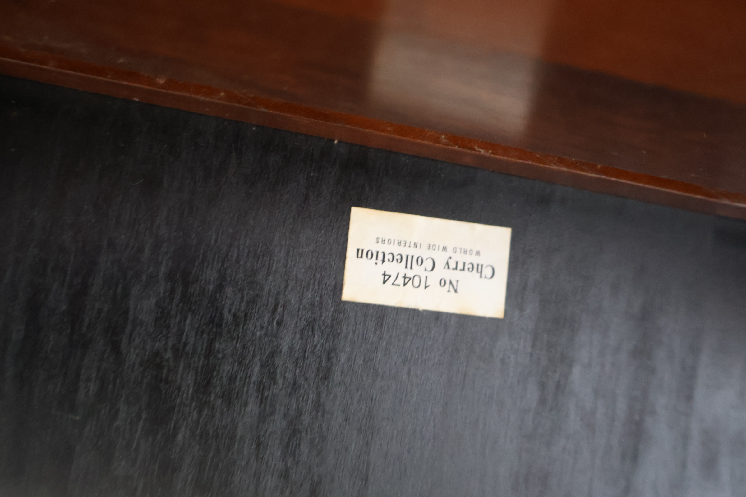 Houten salontafel met lade – foto 20 – kavel bij GSD Auctions, Zoeterwoude