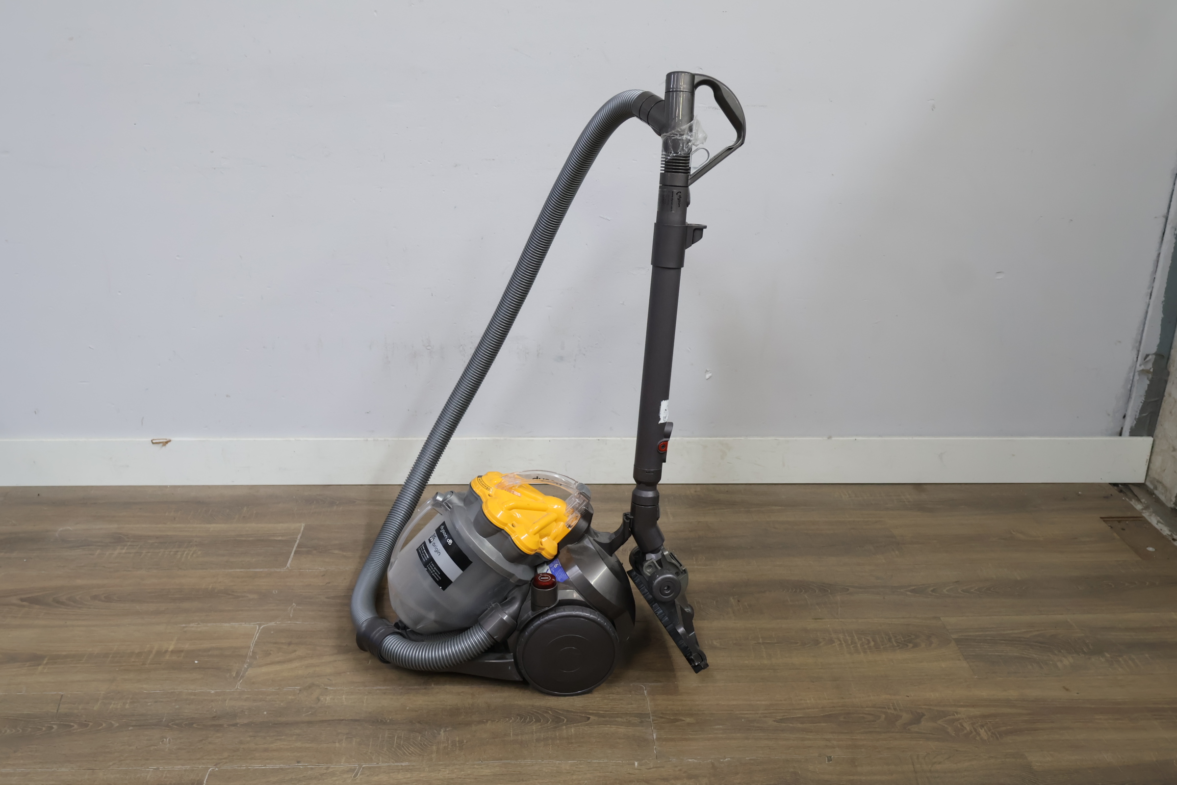 Dyson stofzuiger met cycloontechnologie – foto 8 – kavel bij GSD Auctions, Zoeterwoude