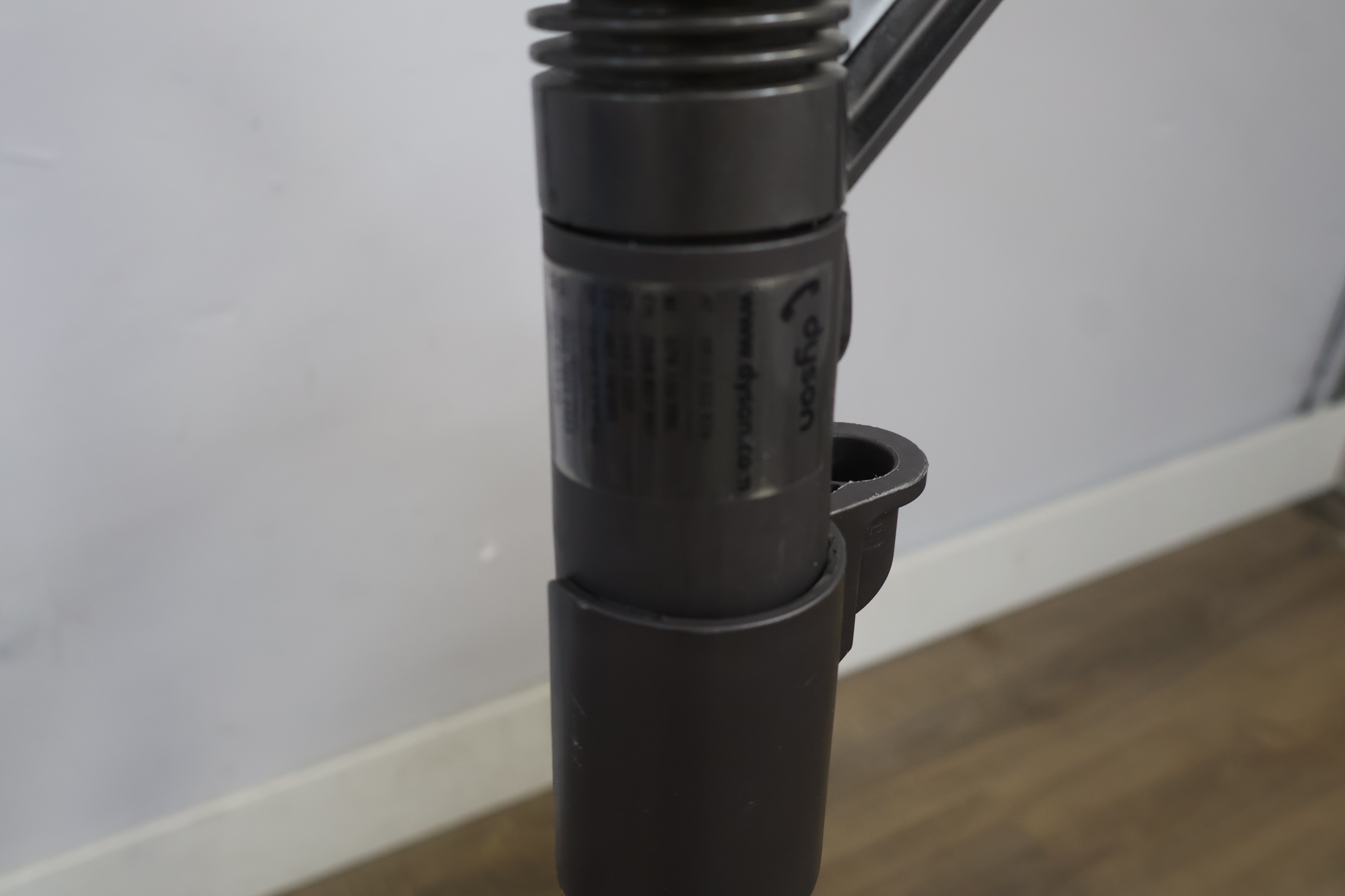 Dyson stofzuiger met cycloontechnologie – foto 10 – kavel bij GSD Auctions, Zoeterwoude