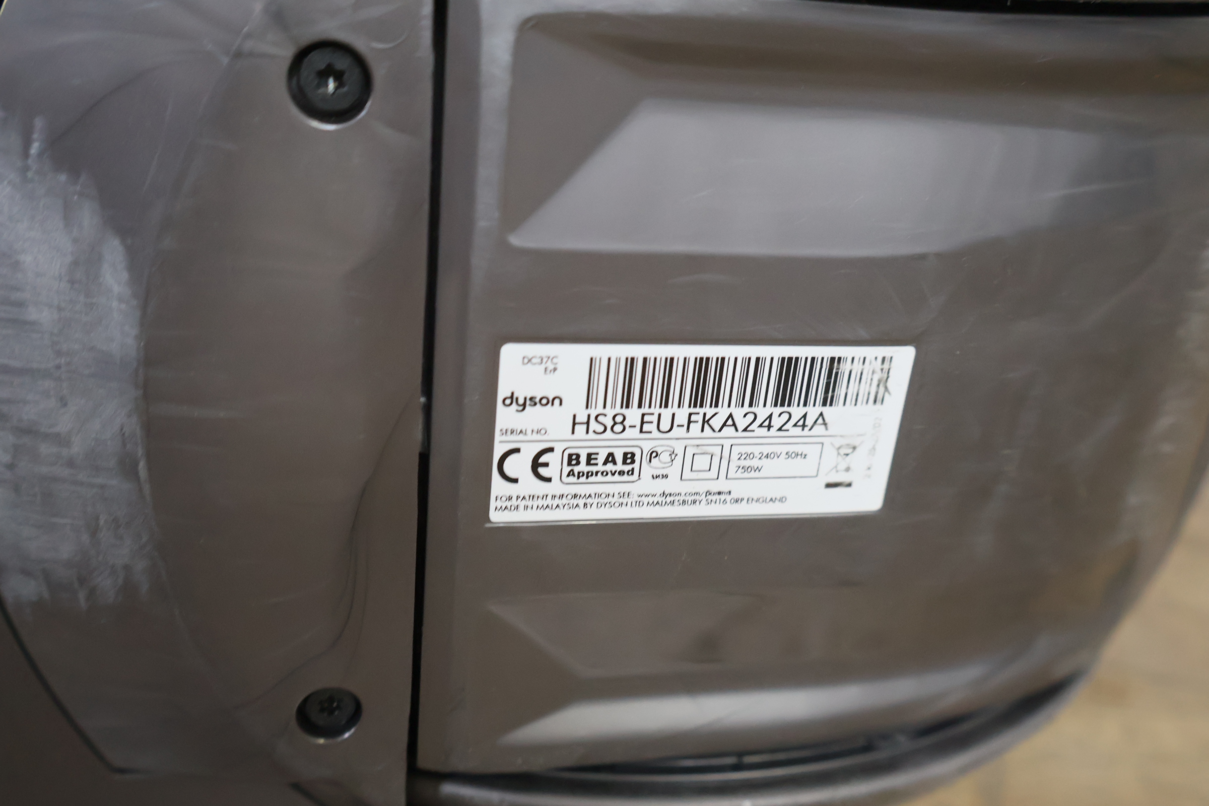 Dyson Ball DC37C Parquet+ stofzuiger – foto 13 – kavel bij GSD Auctions, Zoeterwoude