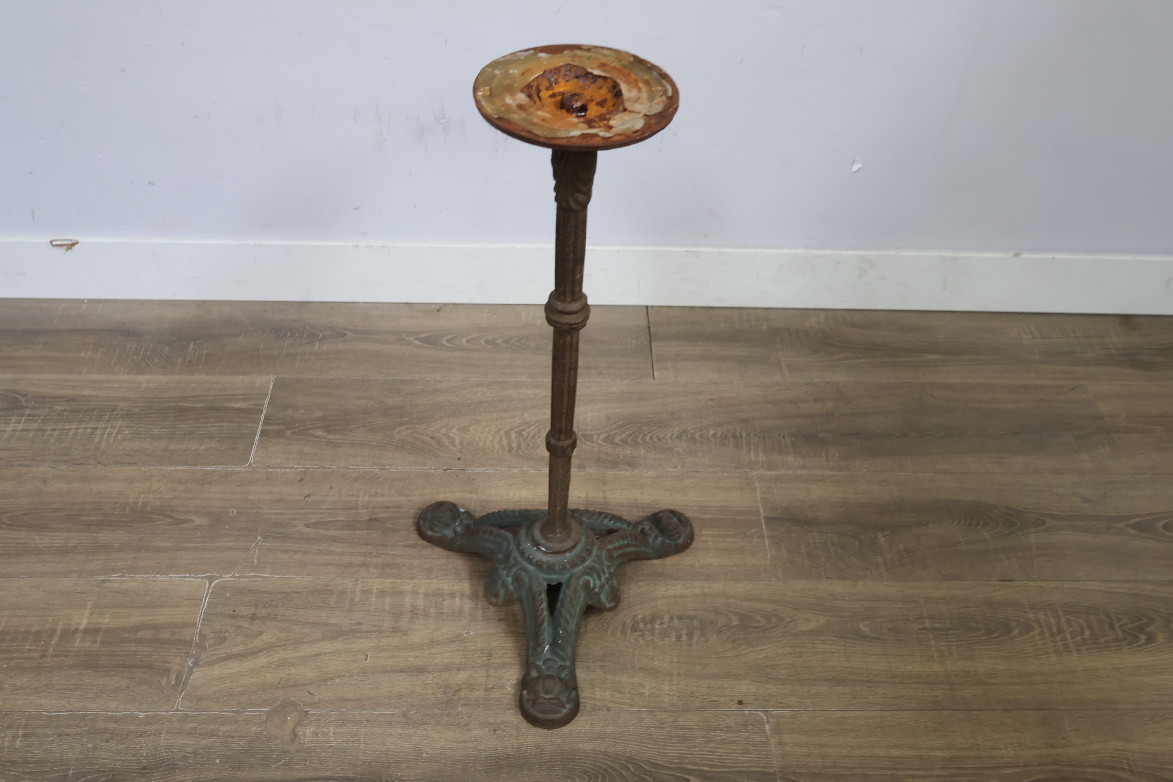 Gietijzeren Bistrotafel Voet – foto 6 – kavel bij GSD Auctions, Zoeterwoude