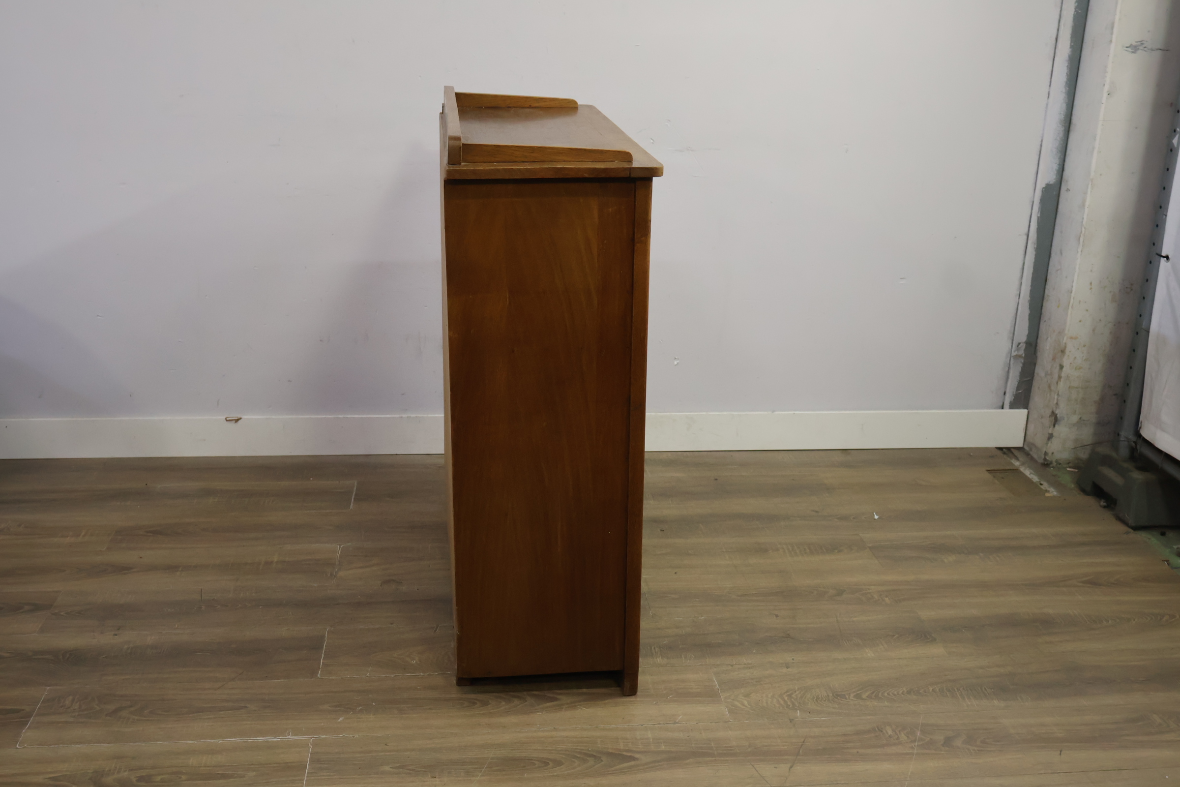 Art Deco kast, Vitinre boekenkast - Glazen Schuifdeuren – foto 4 – kavel bij GSD Auctions, Zoeterwoude
