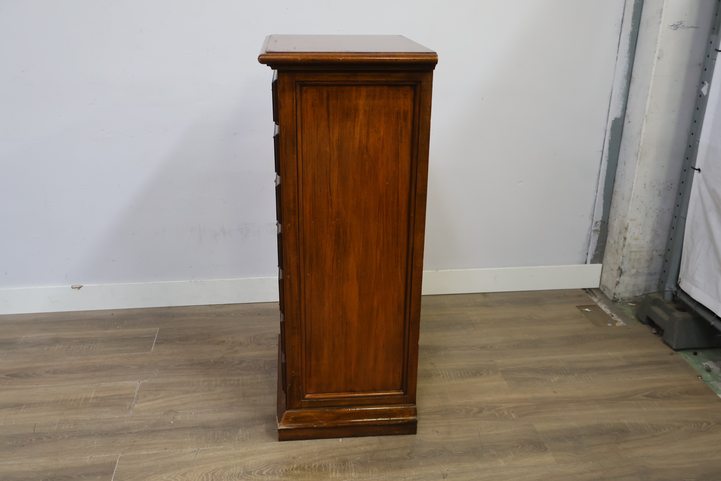 Houten ladekast – foto 8 – kavel bij GSD Auctions, Zoeterwoude