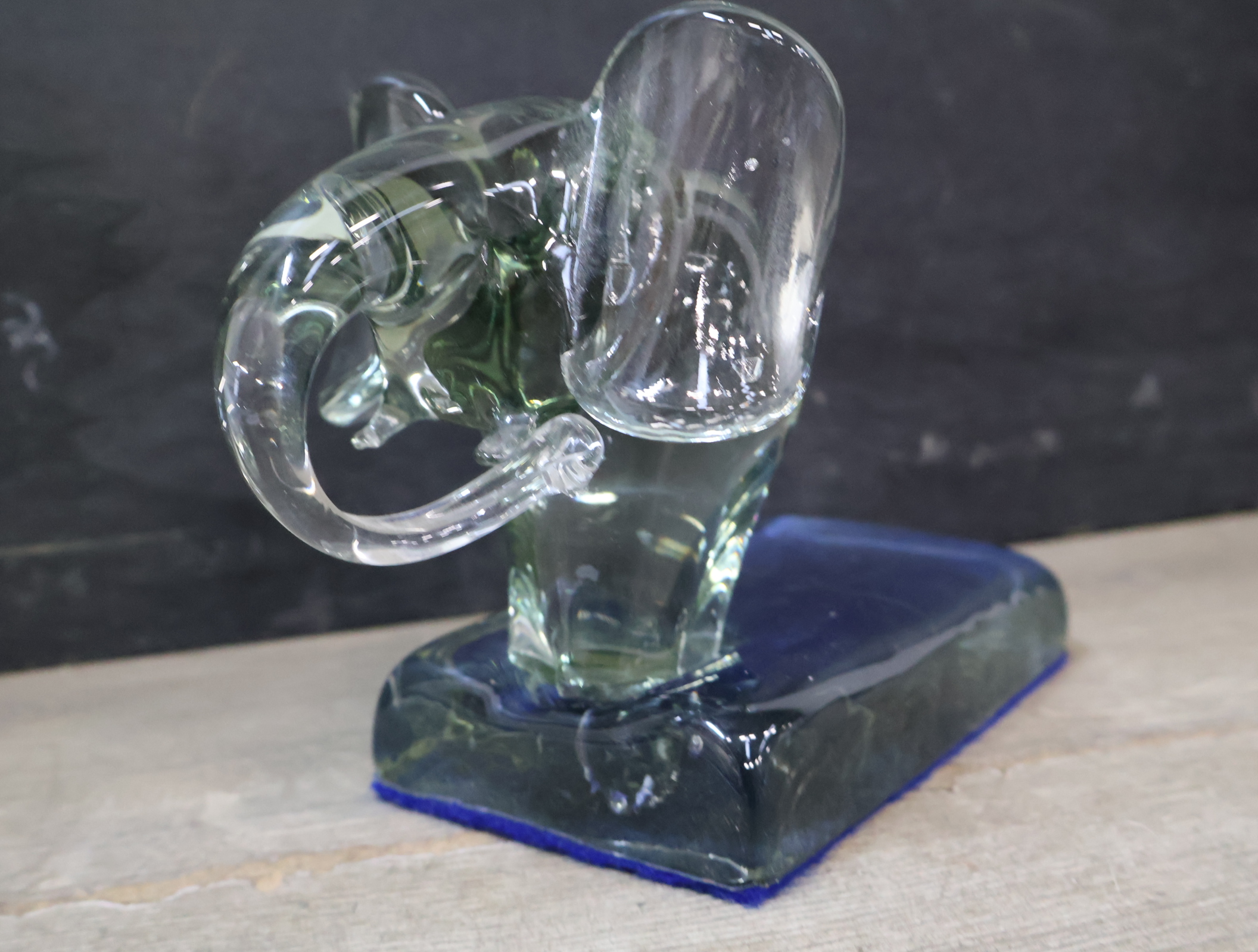 Decoratieve Glazen Olifant – foto 3 – kavel bij GSD Auctions, Zoeterwoude