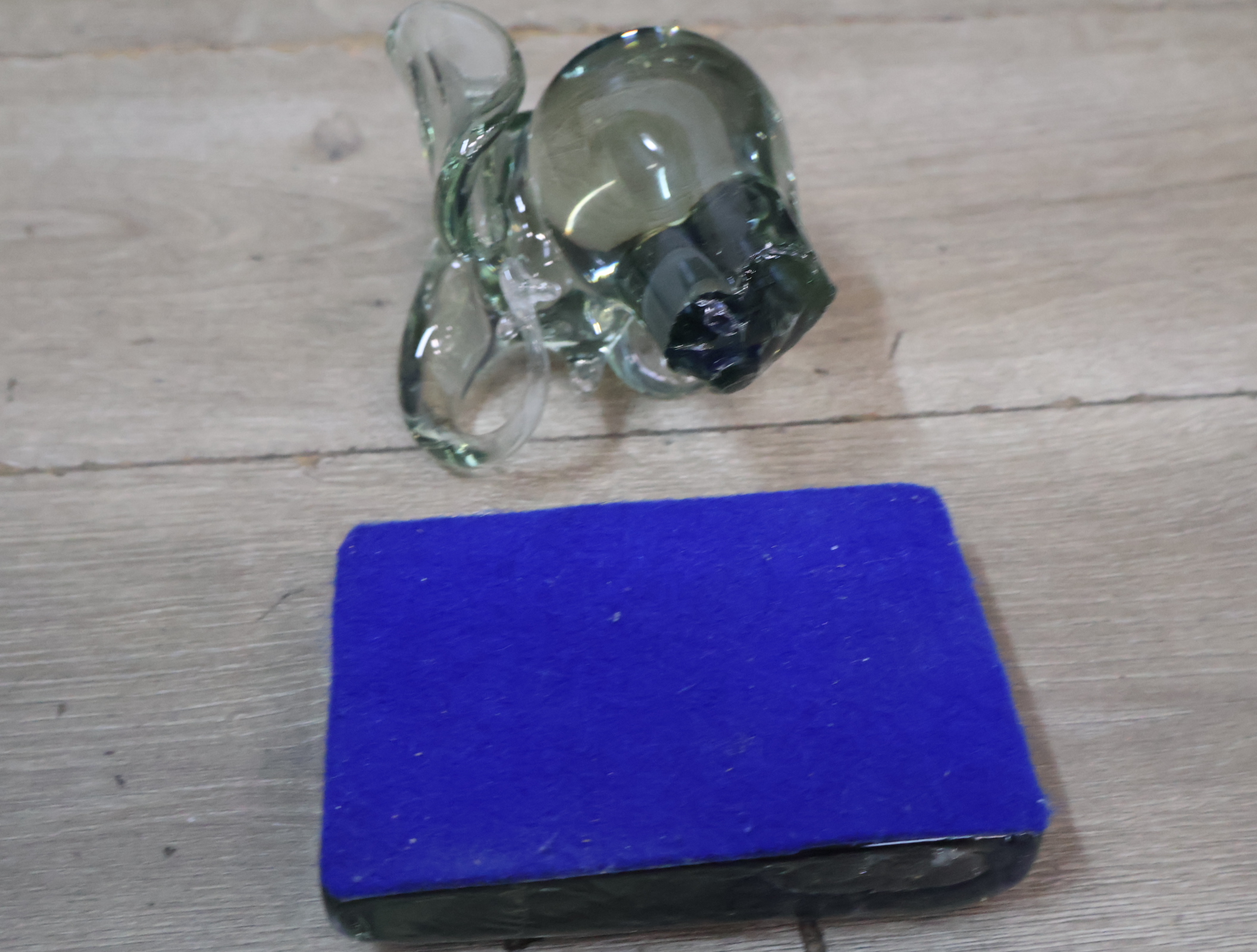 Decoratieve Glazen Olifant – foto 11 – kavel bij GSD Auctions, Zoeterwoude