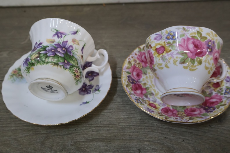Set van 8 diverse kop en schotels - met oa Royal Albert – foto 10 – kavel bij GSD Auctions, Zoeterwoude