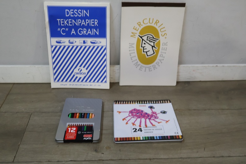 Tekenpapier en kleurpotloden – foto 3 – kavel bij GSD Auctions, Zoeterwoude