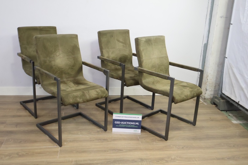 Set van 4 groene eetkamerstoelen met metalen frame – foto 2 – kavel bij GSD Auctions, Zoeterwoude