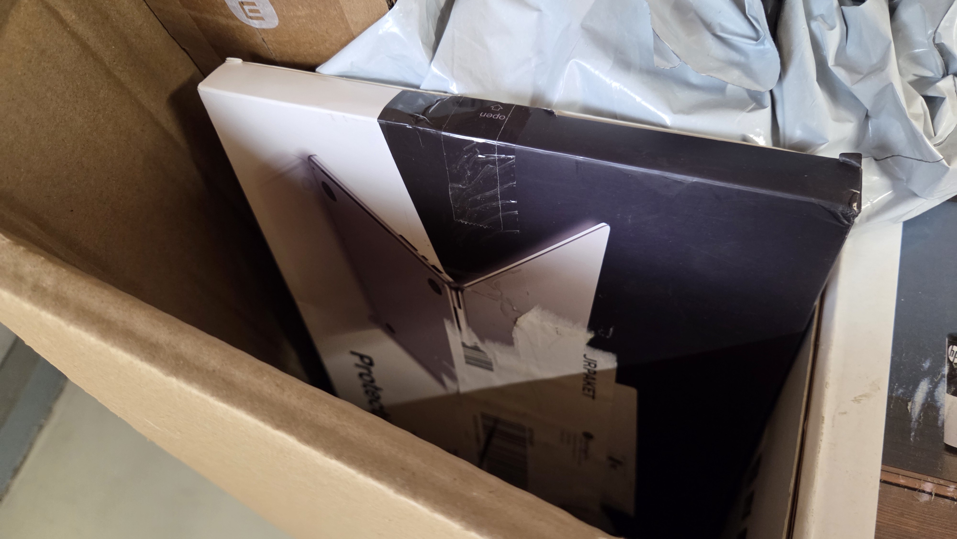 Ongecontroleerde Retouren Pallet (9) – foto 12 – kavel bij GSD Auctions, Zoeterwoude