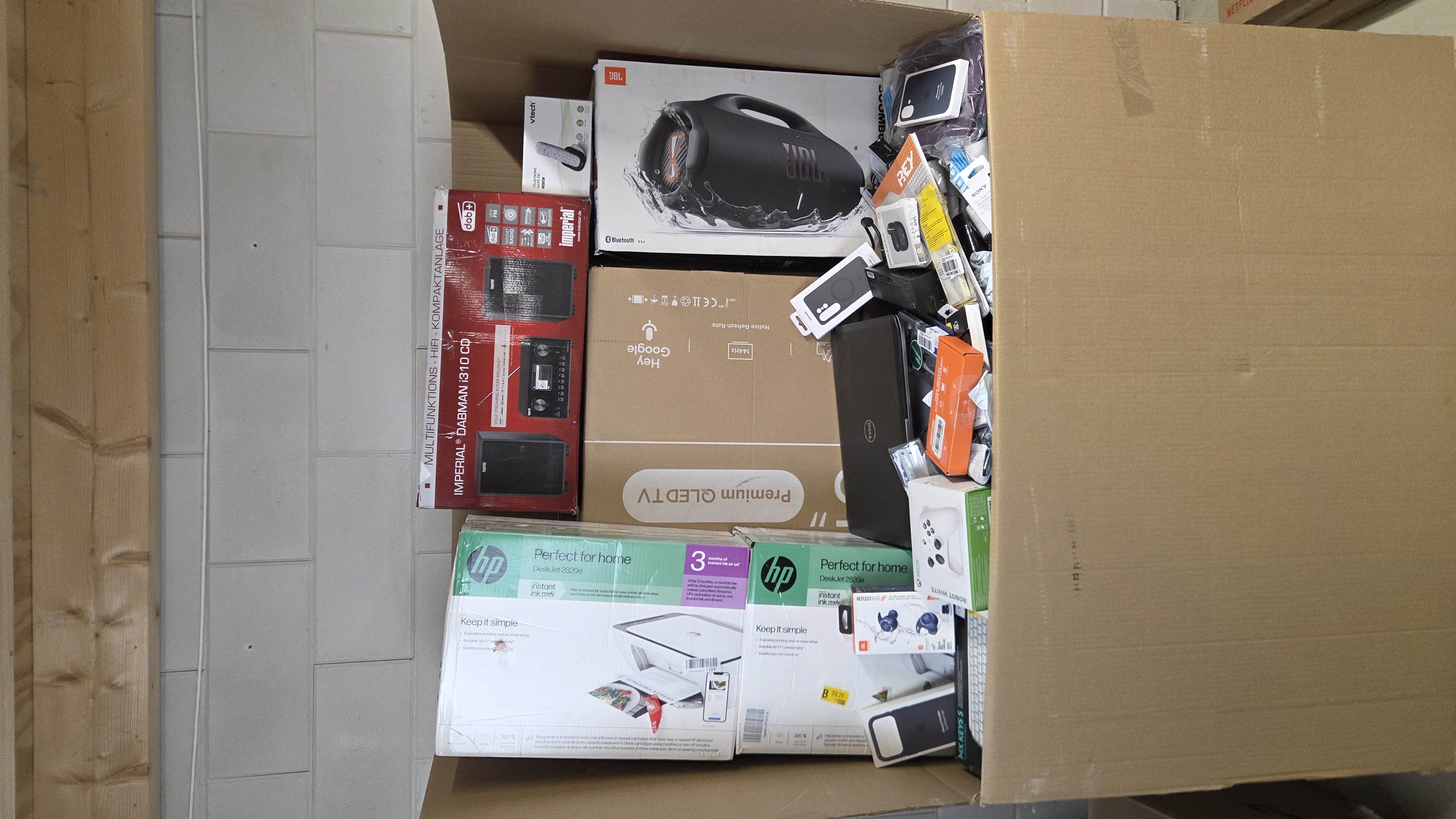 Ongecontroleerde Retouren Pallet (10) – foto 2 – kavel bij GSD Auctions, Zoeterwoude